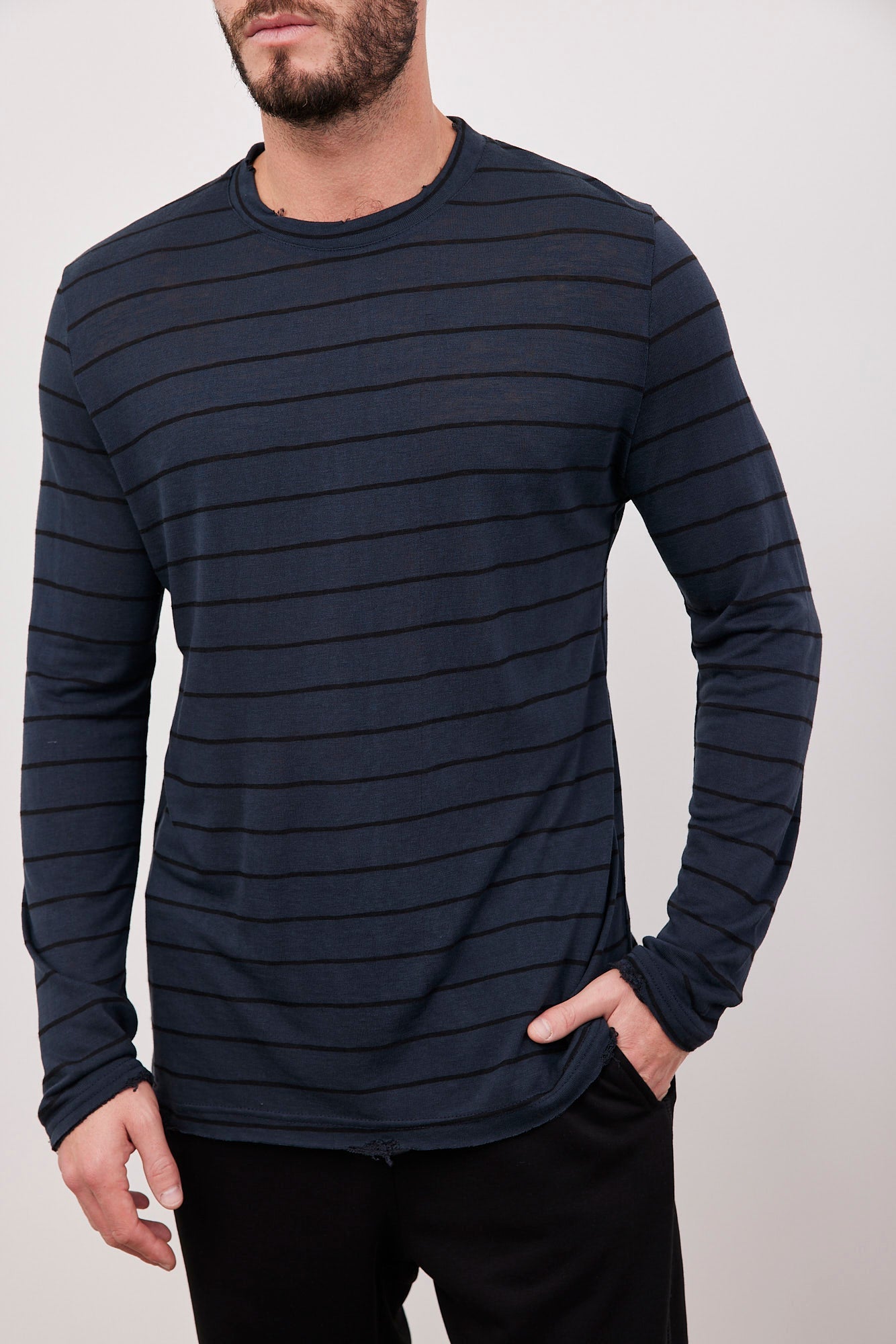 חולצת פסים במראה פשתן בסיומת פרומה - ITAY BRANDS