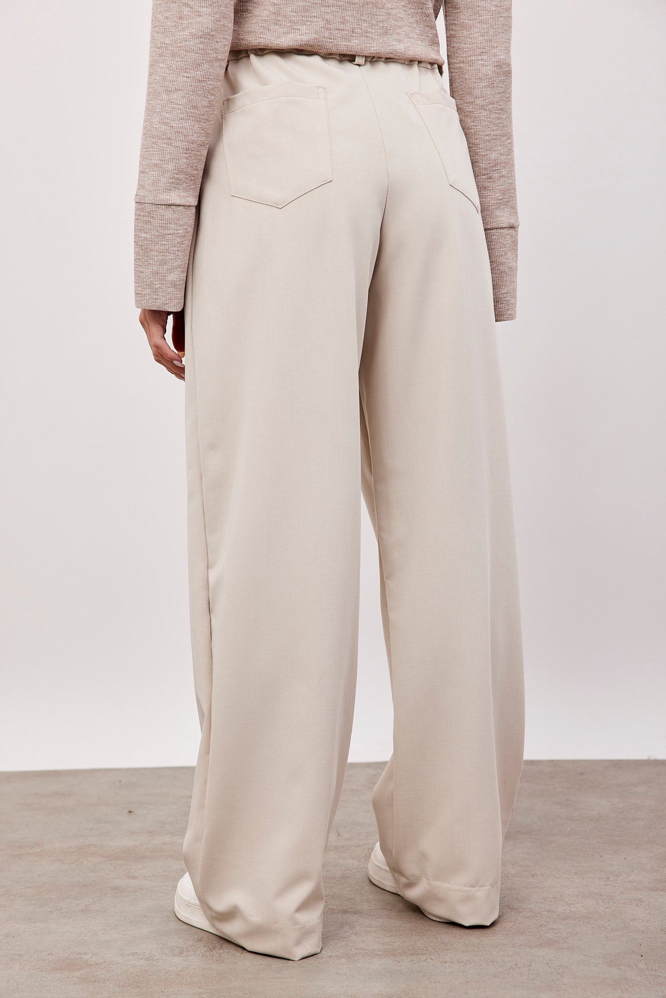 מכנסיים מחויטים עם קשירה - ITAY BRANDS