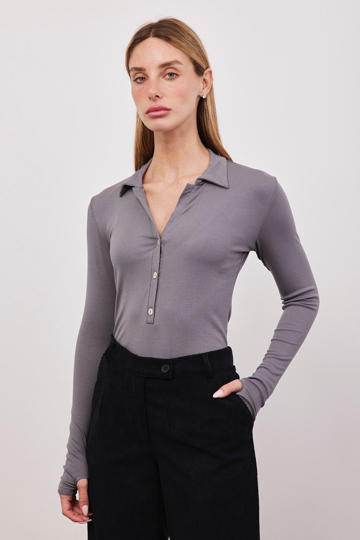 חולצה אלסטית עם כפתורים ושרוולי כפפה - ITAY BRANDS