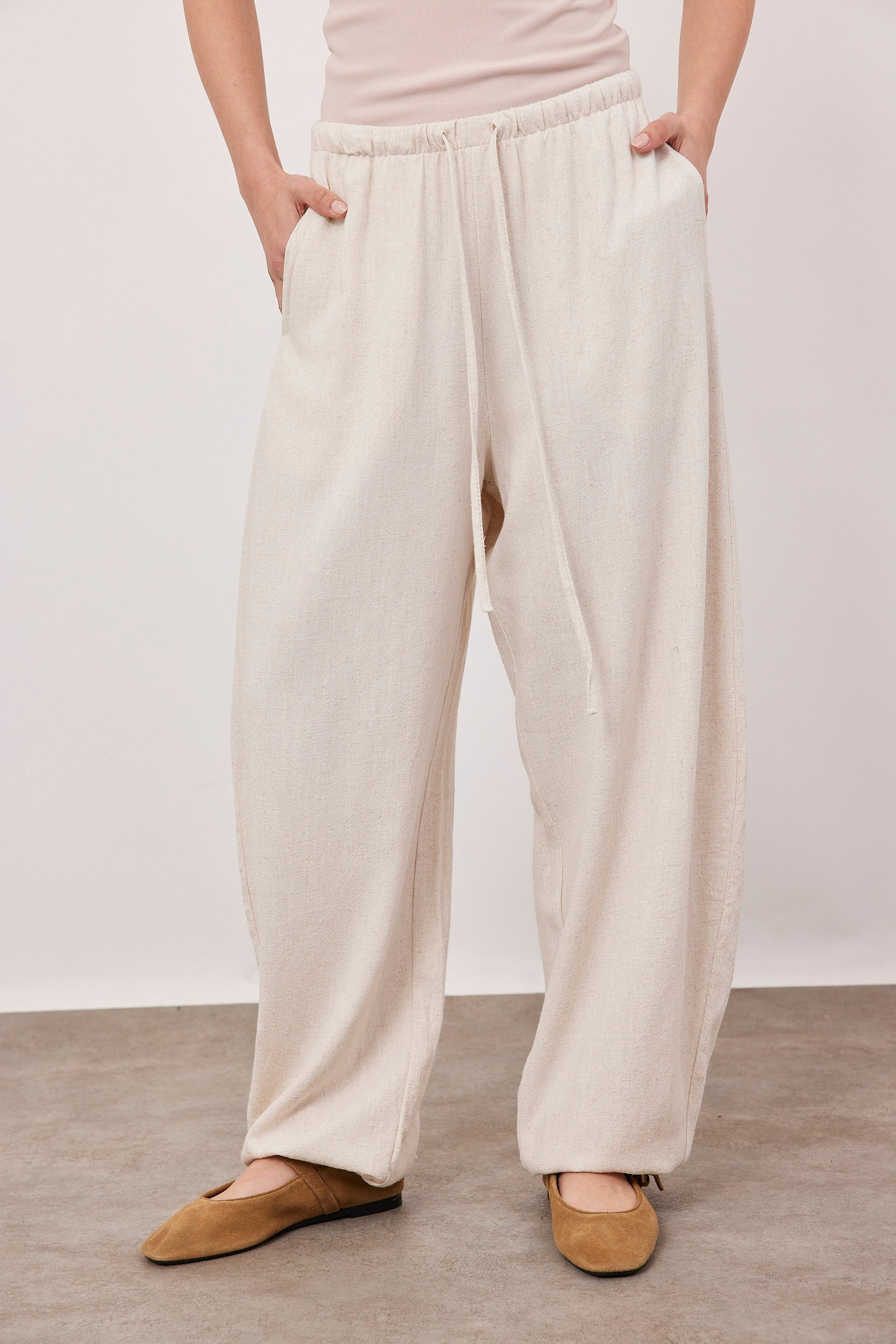 מכנסי בלון במראה פשתן