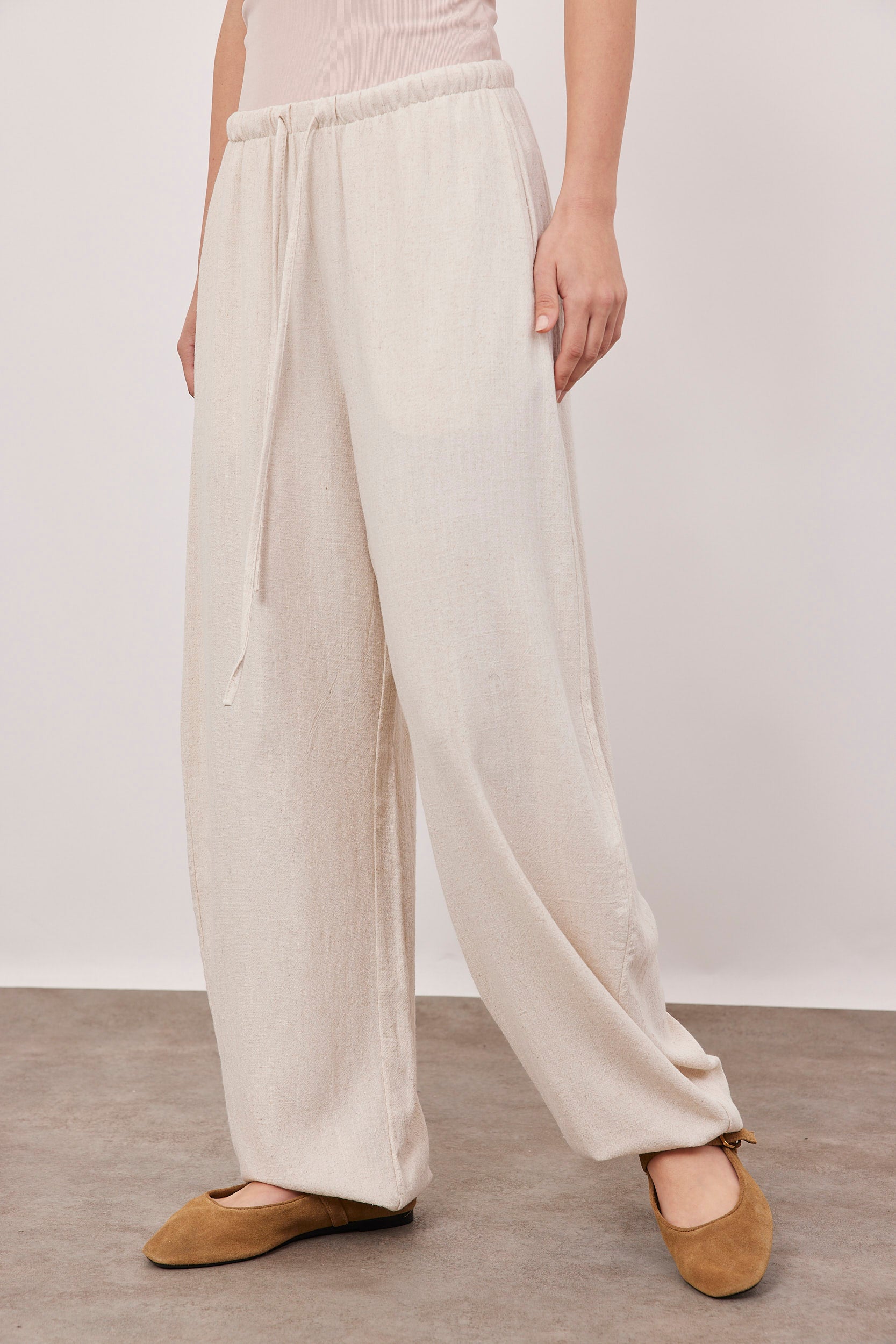 מכנסי בלון במראה פשתן