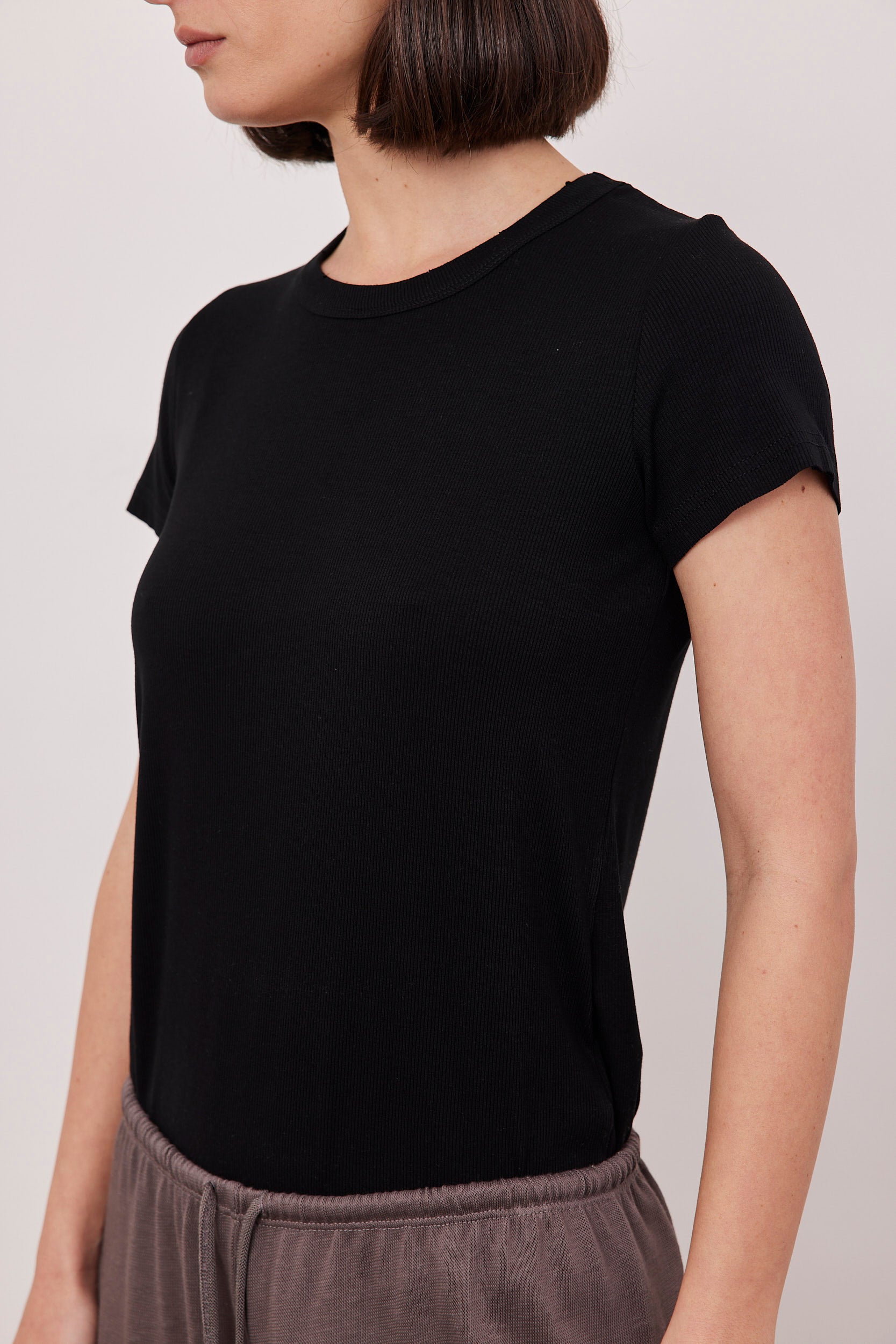 טישרט ניקי בד ריב סיקסטי