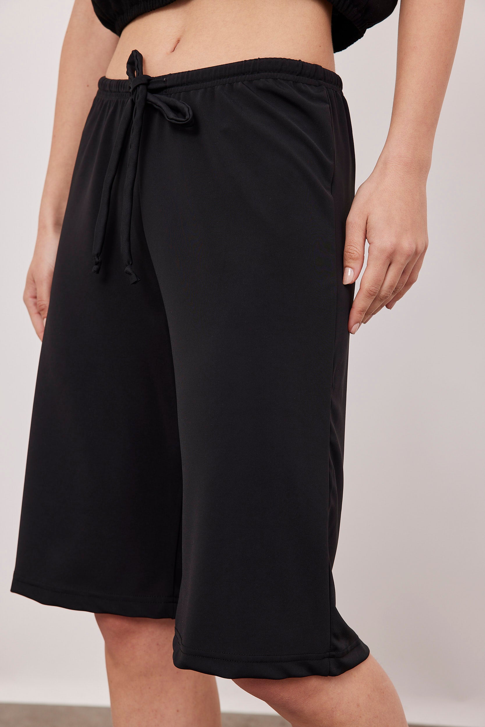 מכנסי ברמודה מבד נשפך