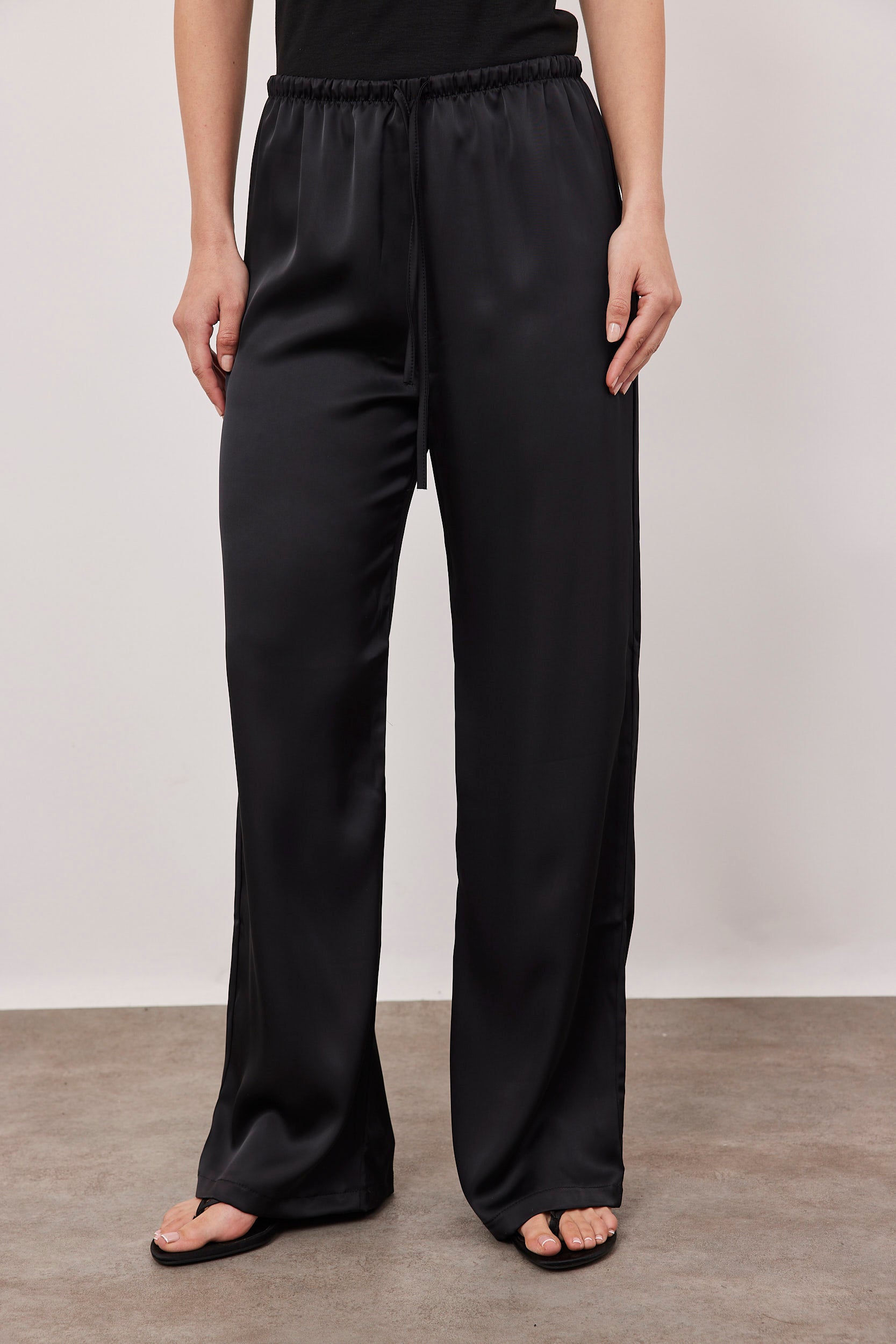 מכנסי דמוי סאטן ארוכים