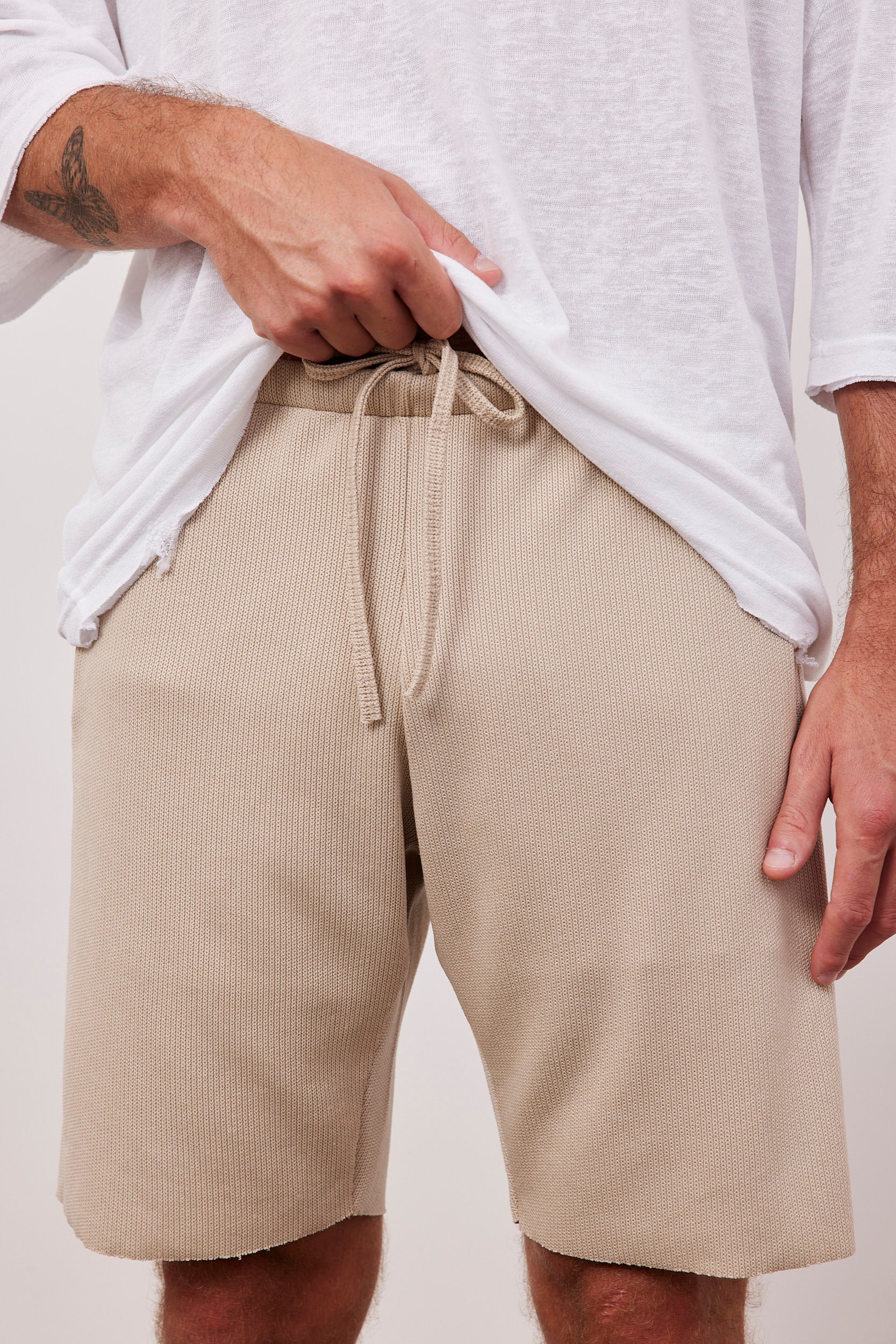 ברמודה מבד סריג