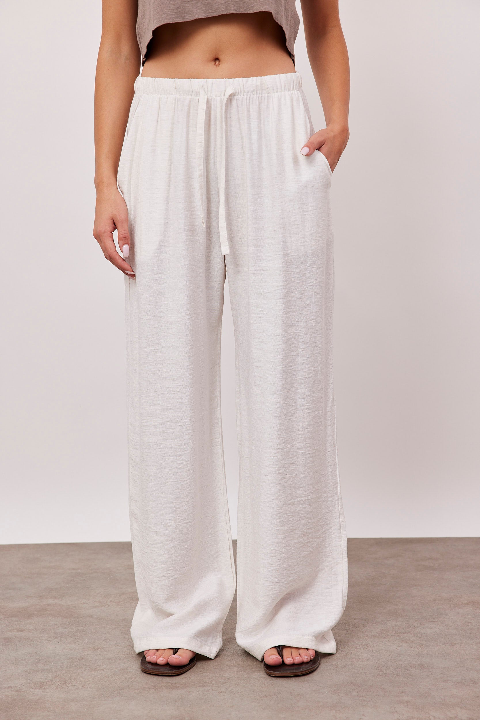 מכנסיים נשפכים בטקסטורה