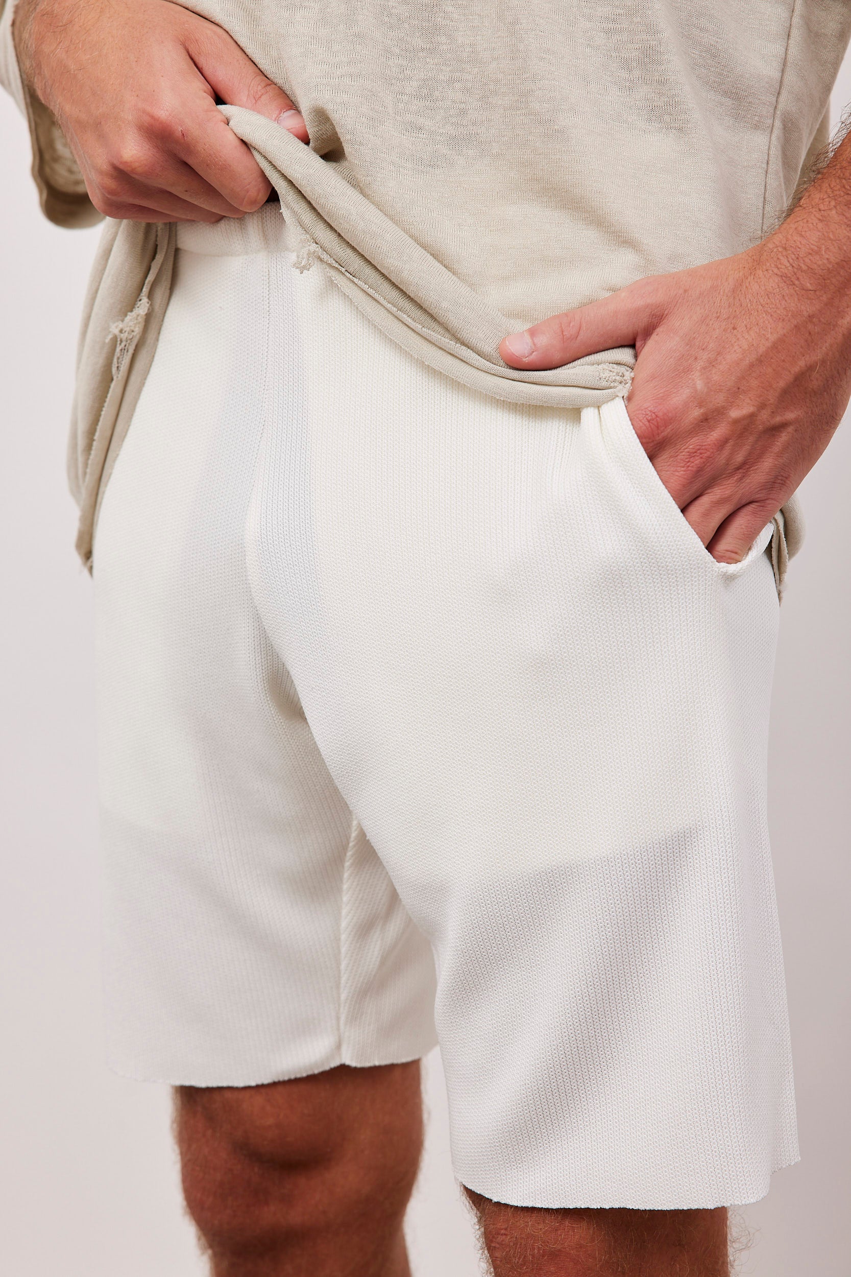 ברמודה מבד סריג