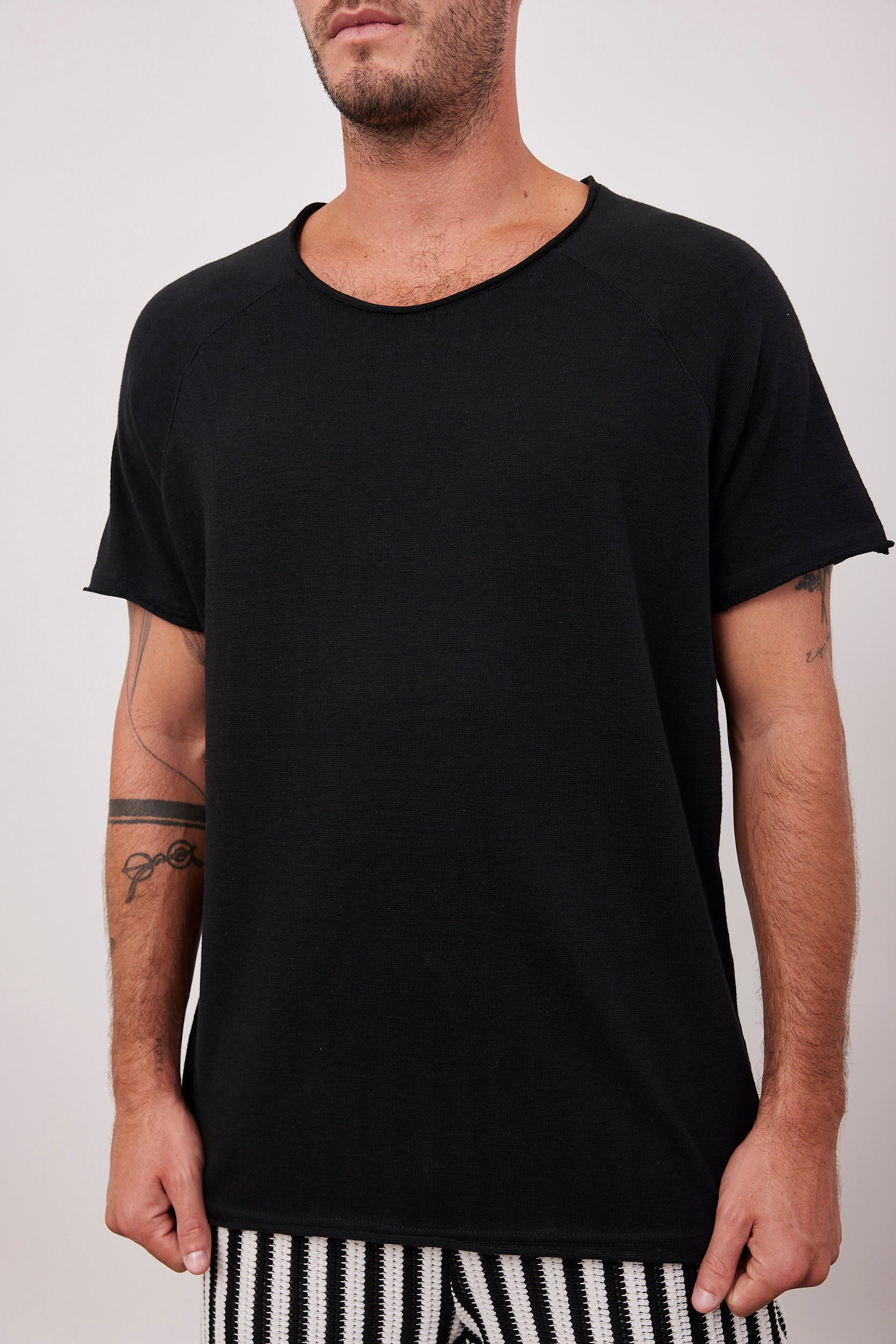 טישרט רגלן במראה פשתן