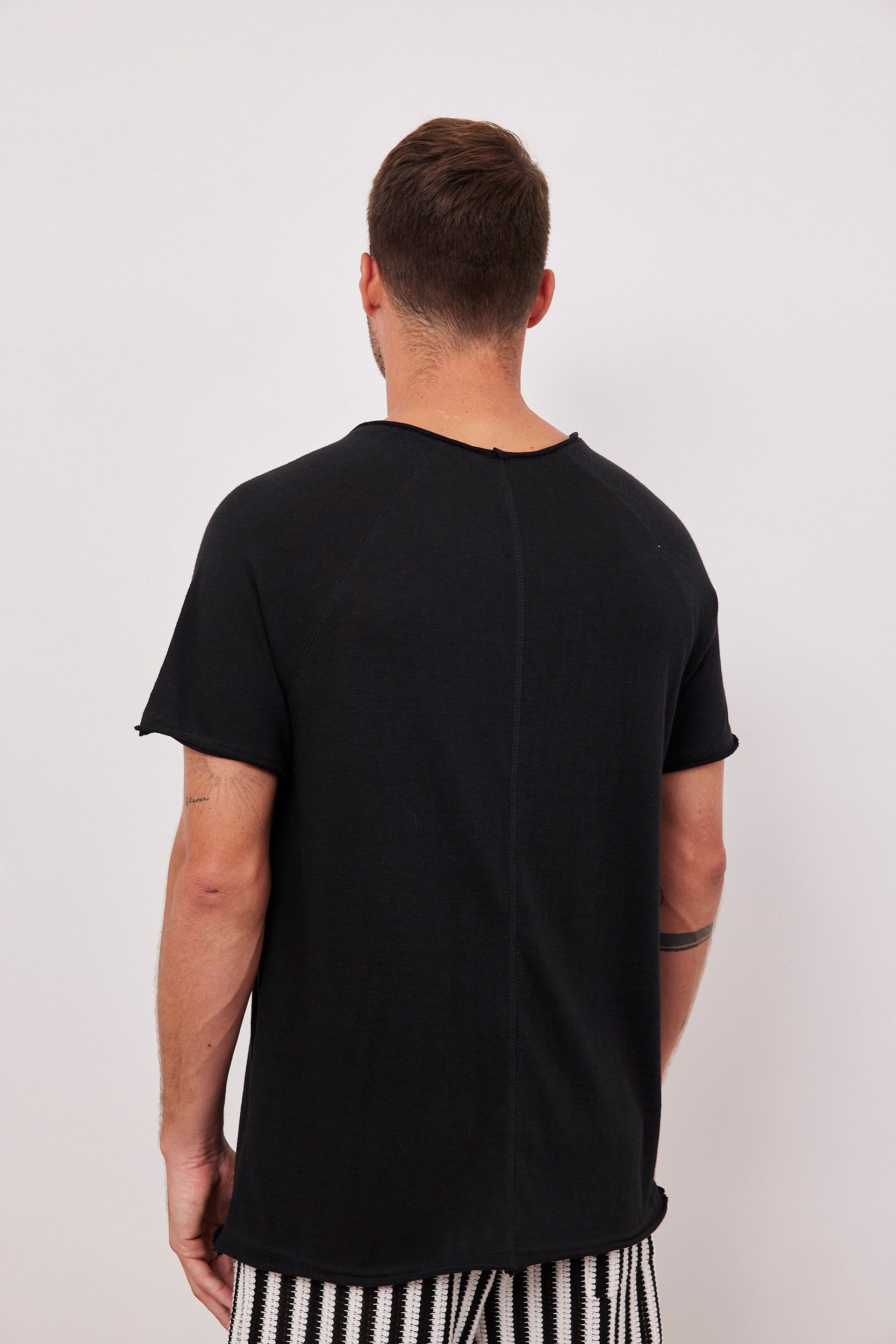 טישרט רגלן במראה פשתן