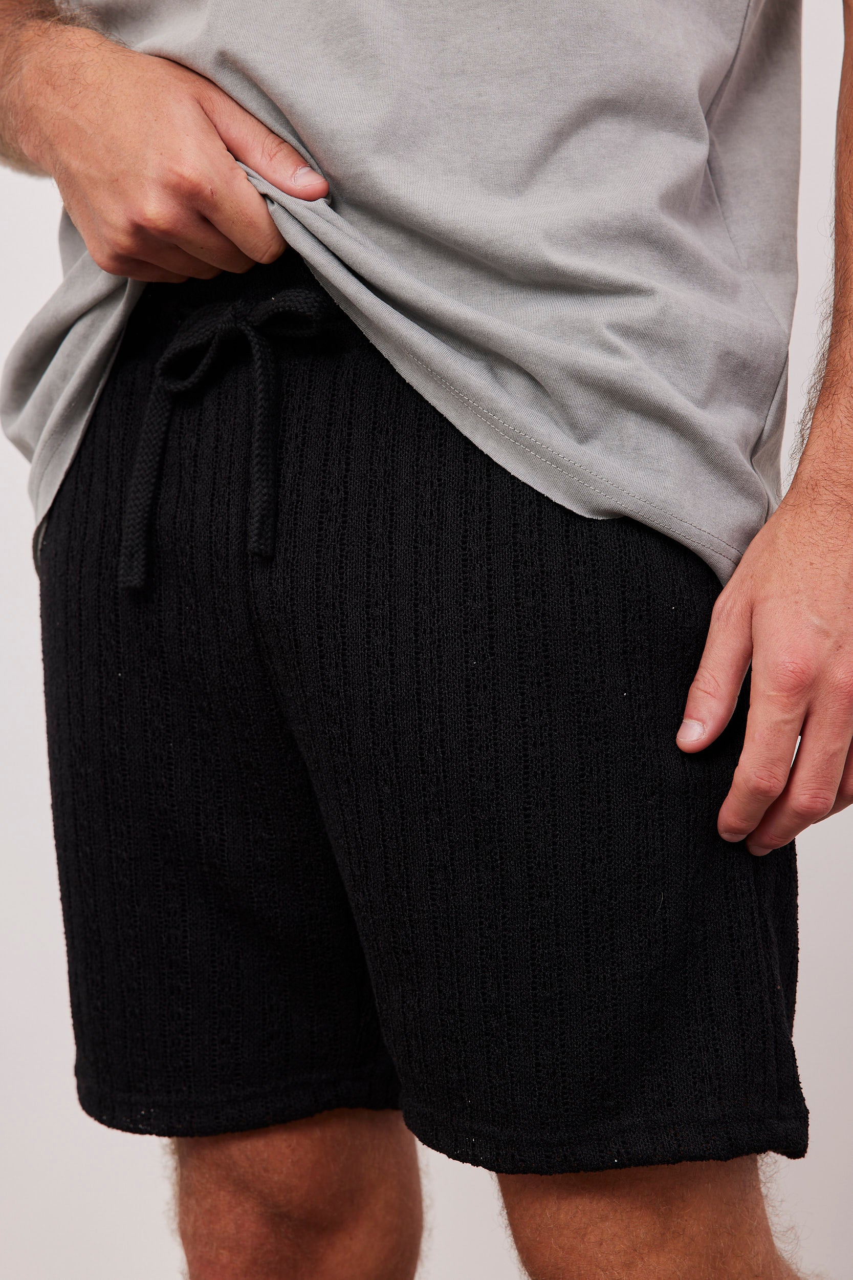 מכנסיים קצרים סרוגים