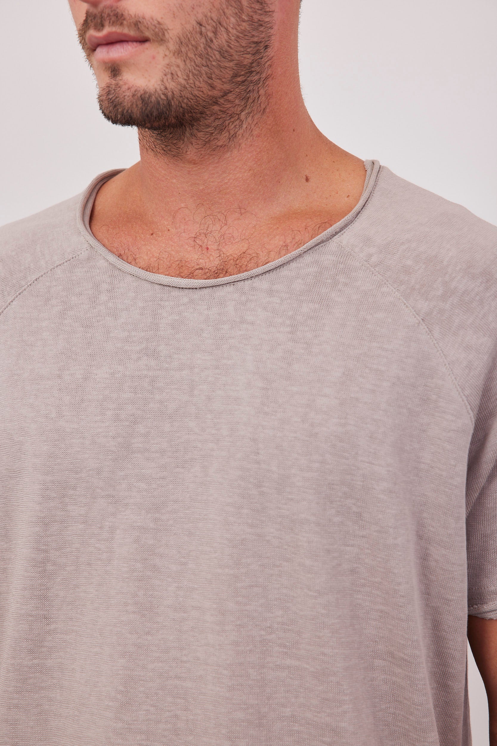 טישרט רגלן במראה פשתן