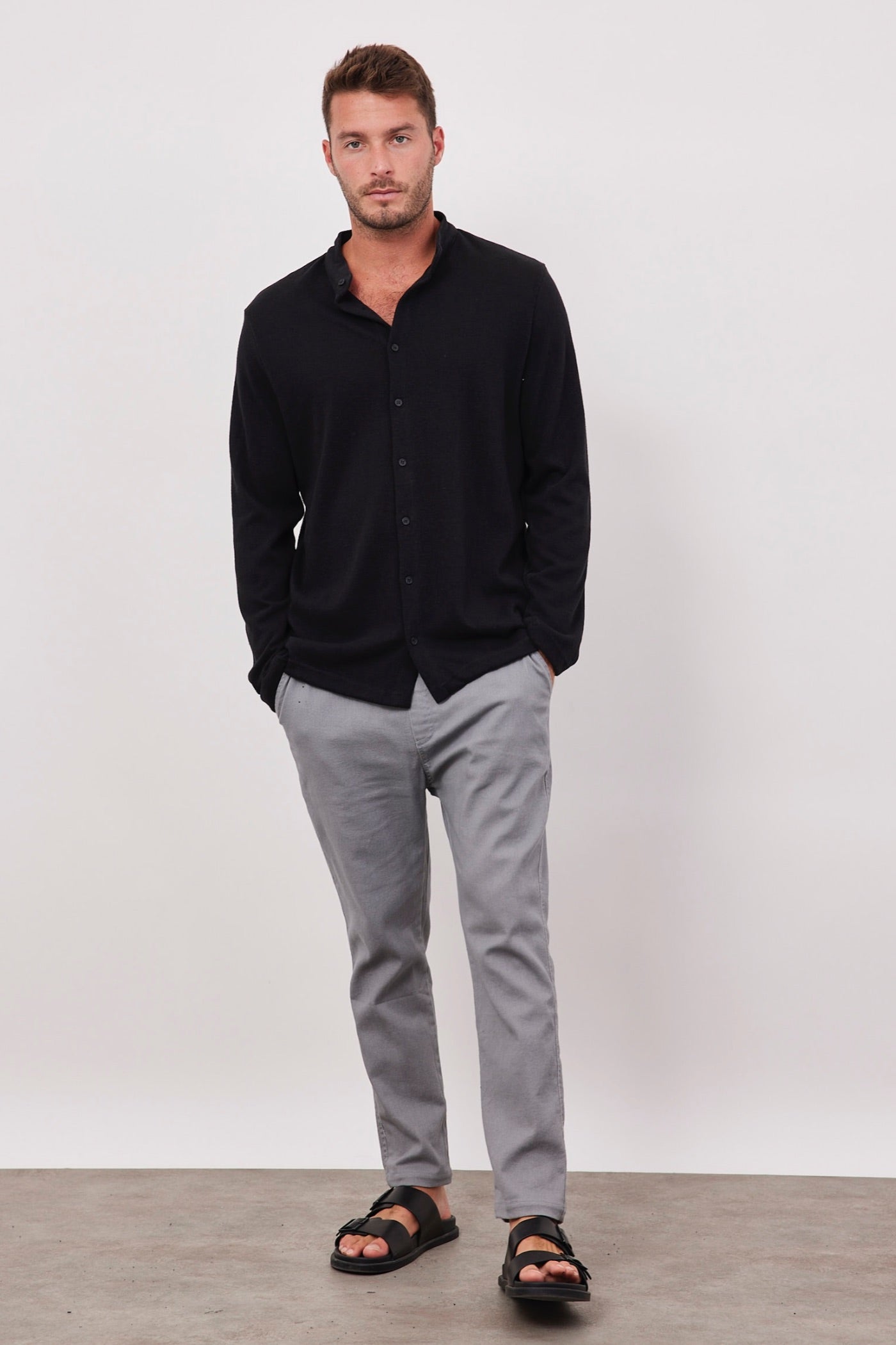 חולצה מכופתרת ארוכה מראה פשתן