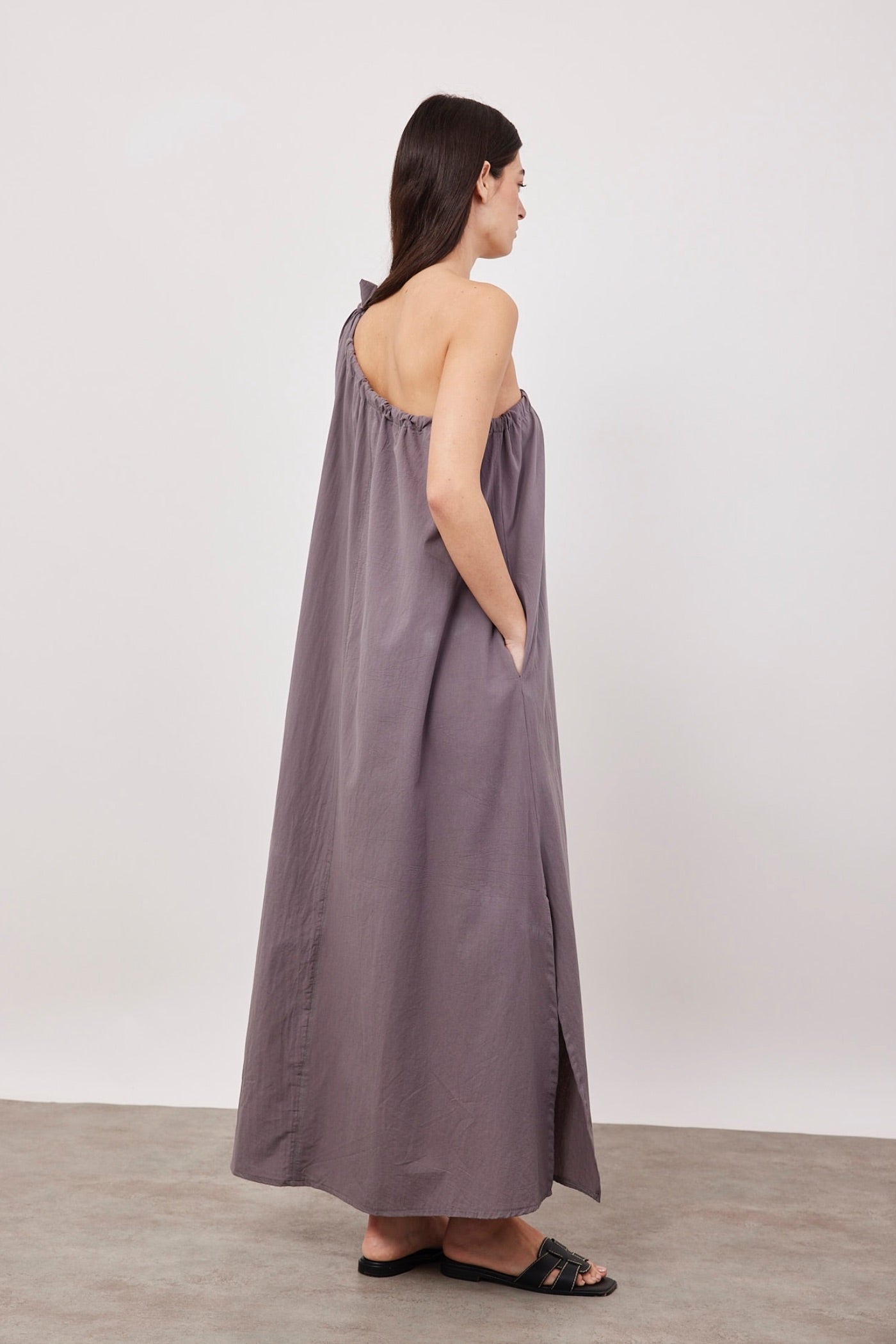 שמלת וואן שולדר בשילוב שסעים - ITAY BRANDS