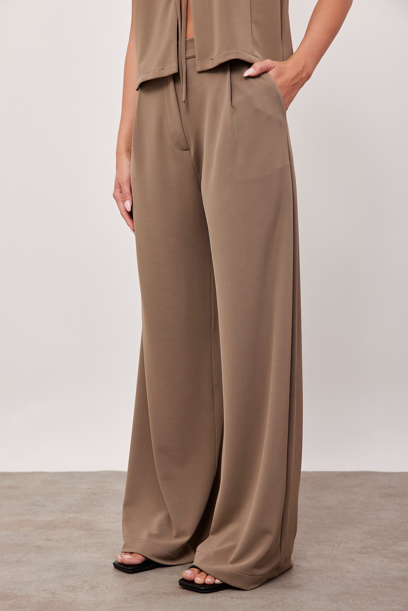 מכנסיים מחויטים מבד נשפך - ITAY BRANDS