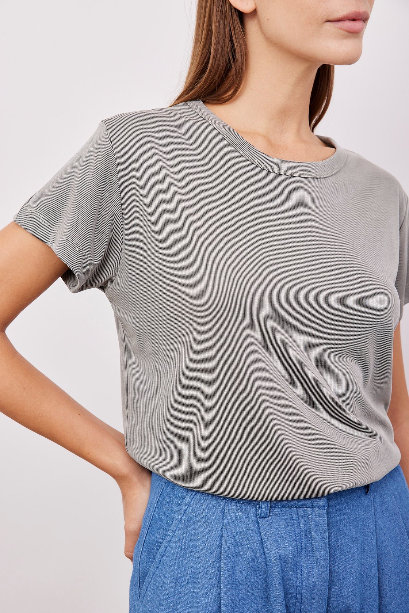 טי-שרט ניקי בד מודל - ITAY BRANDS