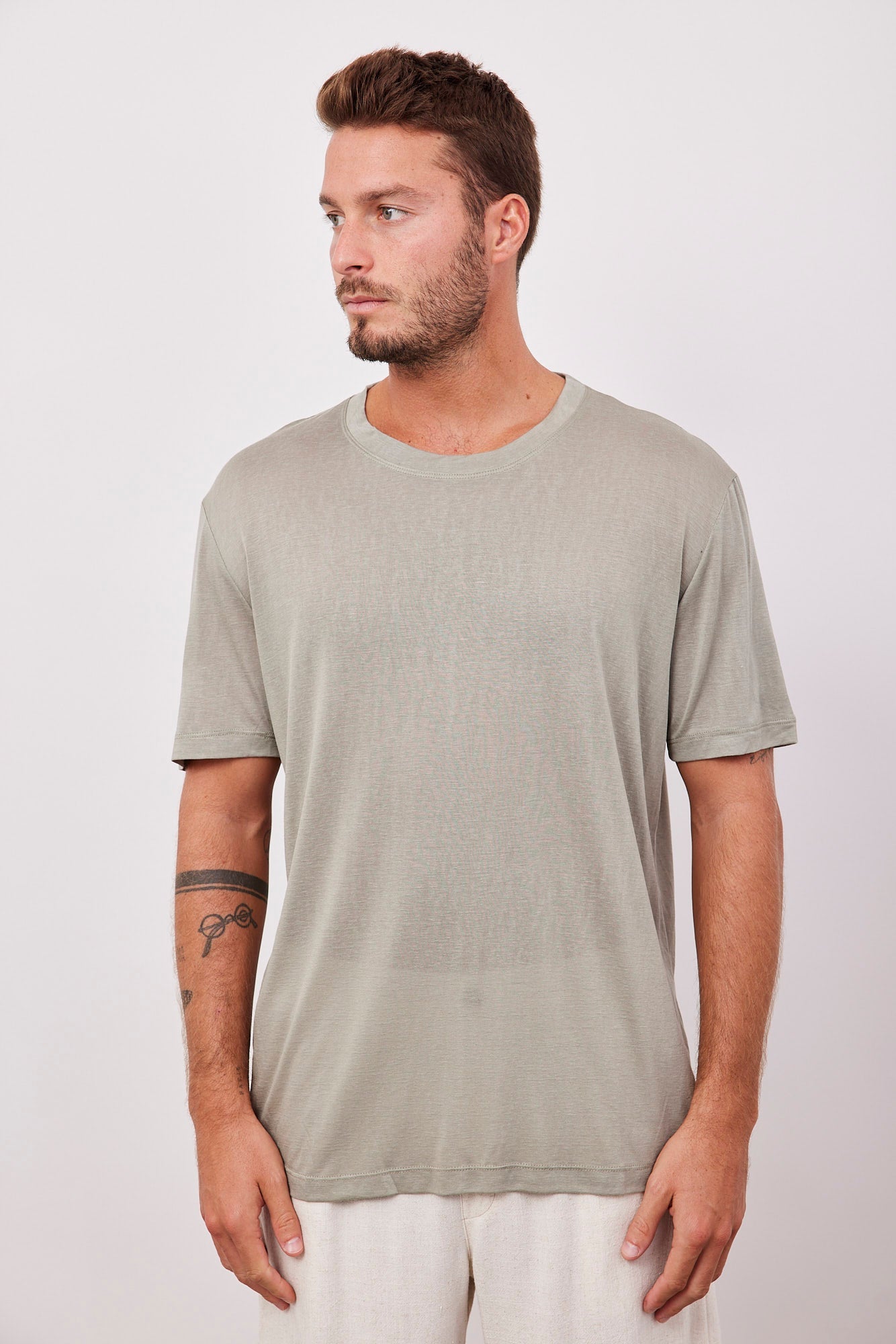 טי-שרט מבד שקפקף - ITAY BRANDS