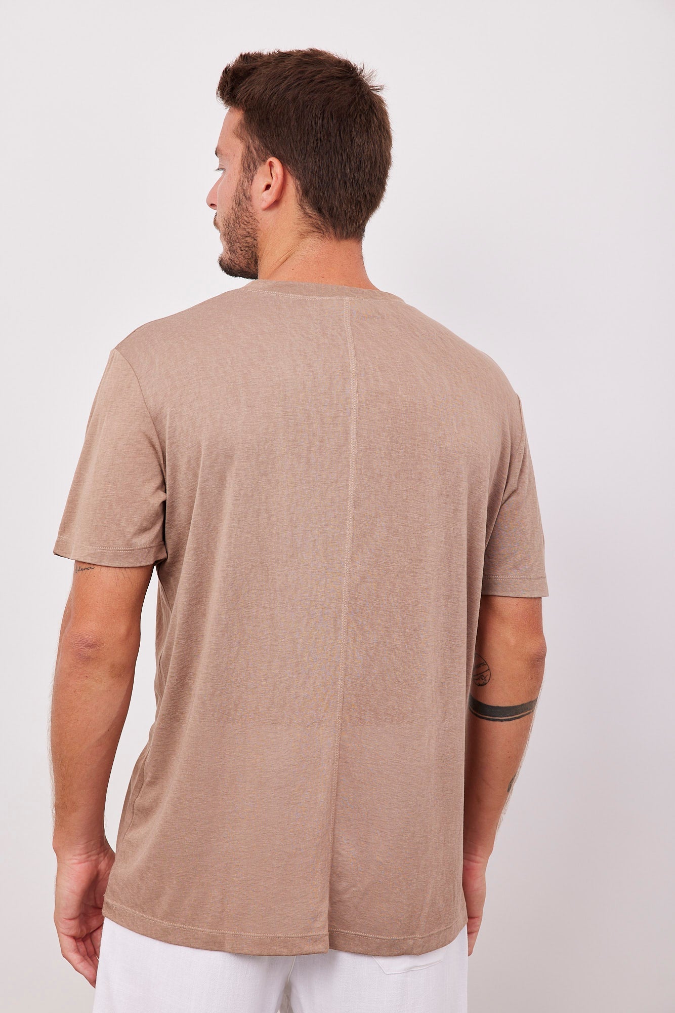 טי-שרט מבד שקפקף - ITAY BRANDS