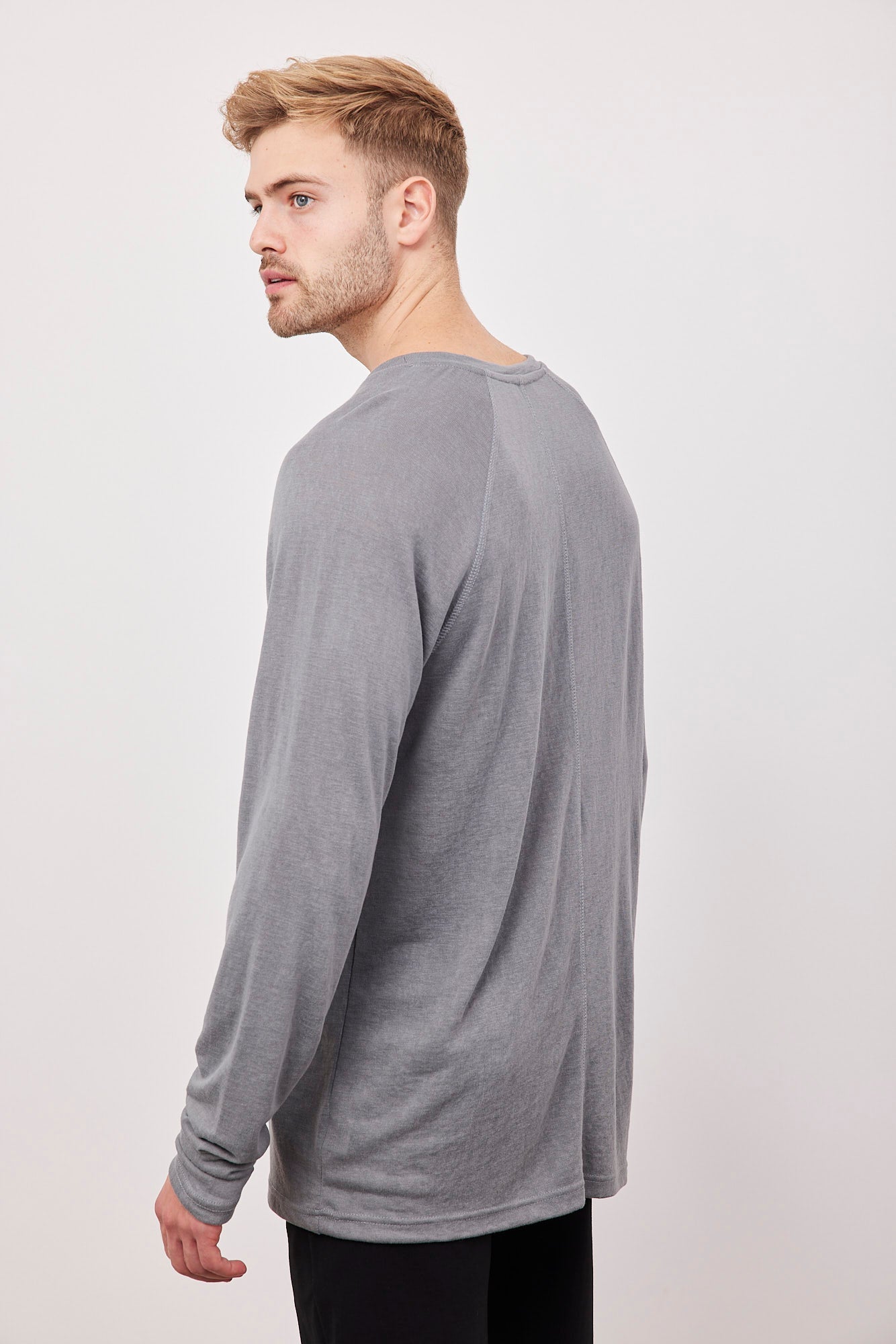 חולצת רגלן במראה פשתן - ITAY BRANDS