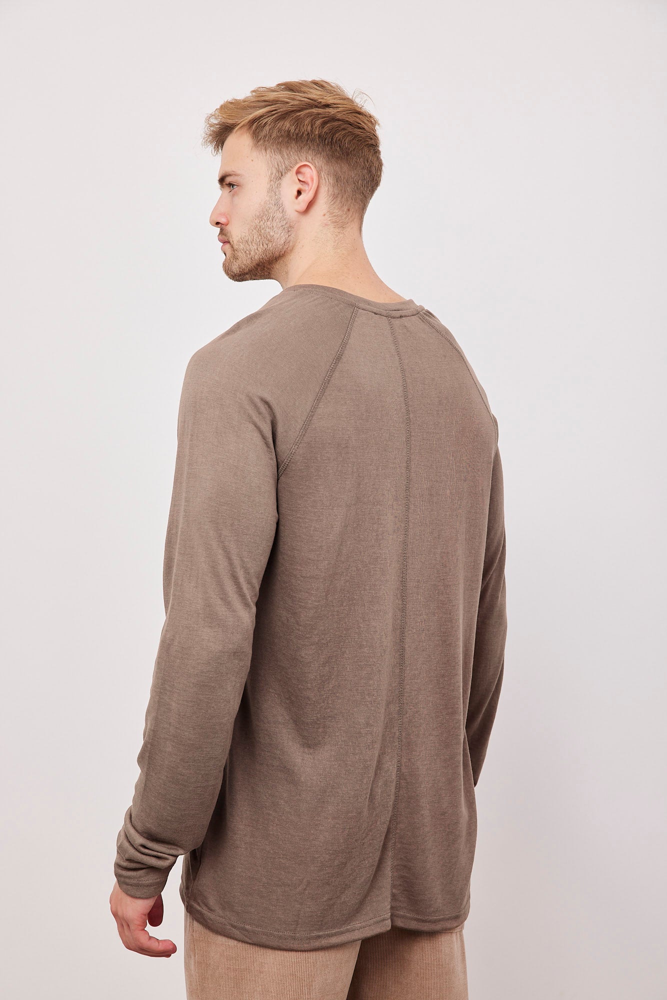 חולצת רגלן במראה פשתן - ITAY BRANDS