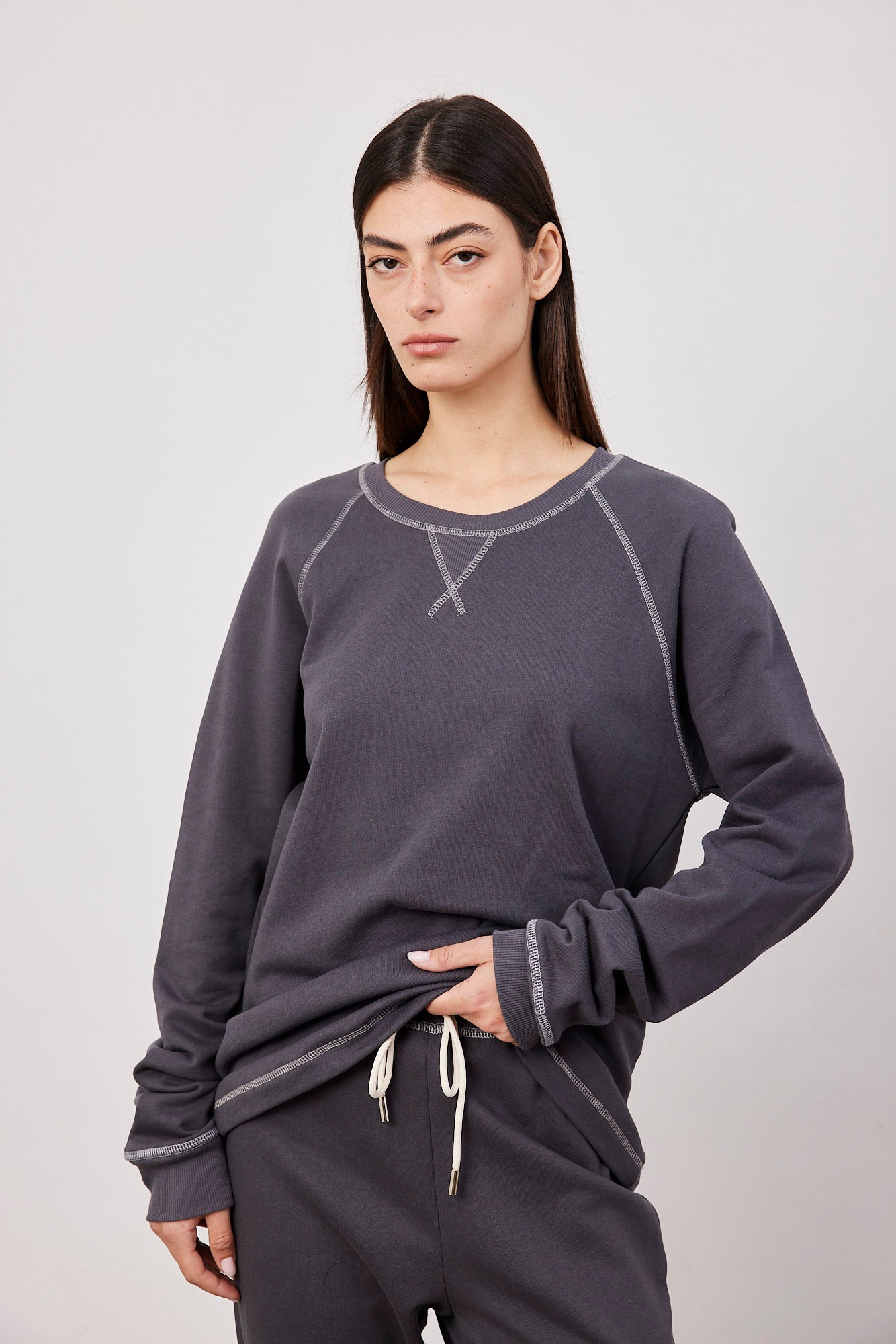 חליפה עם תיפורים - ITAY BRANDS