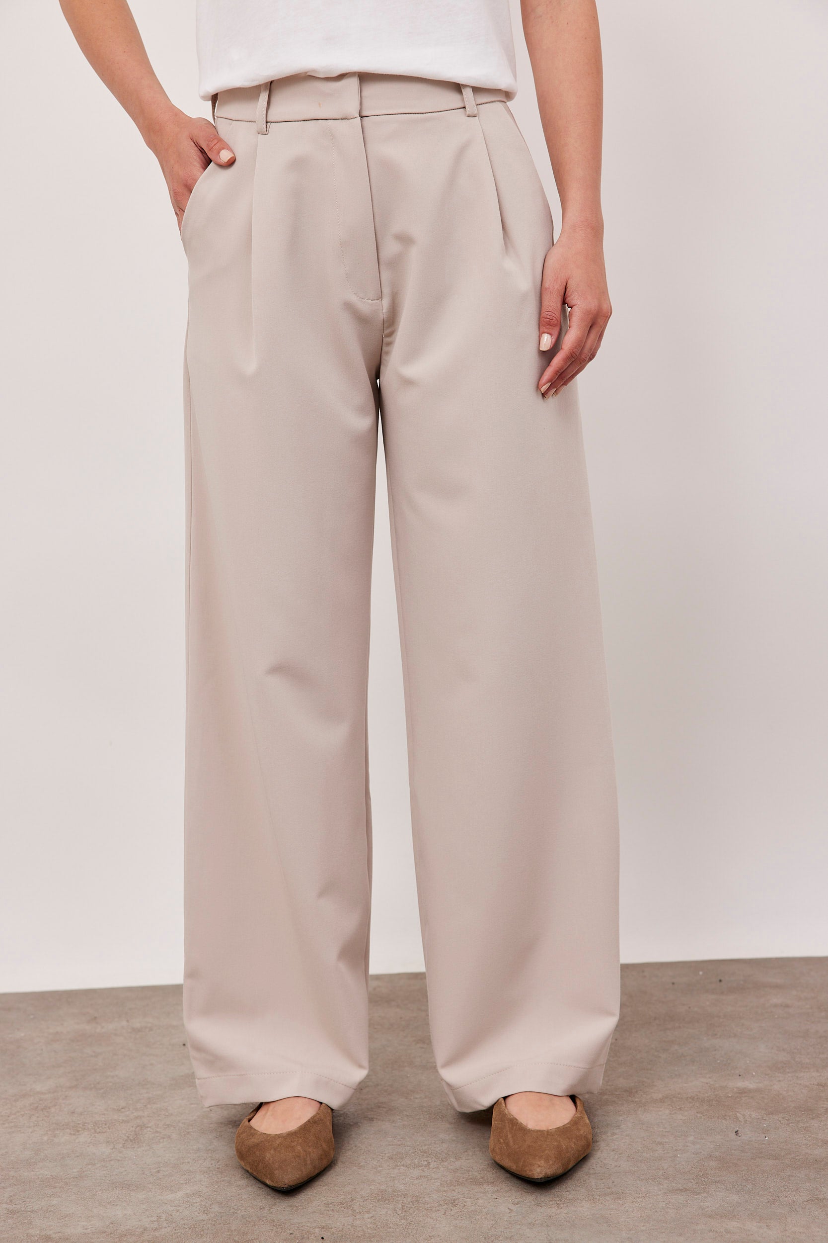 מכנסיים ארוכים מחוייטים