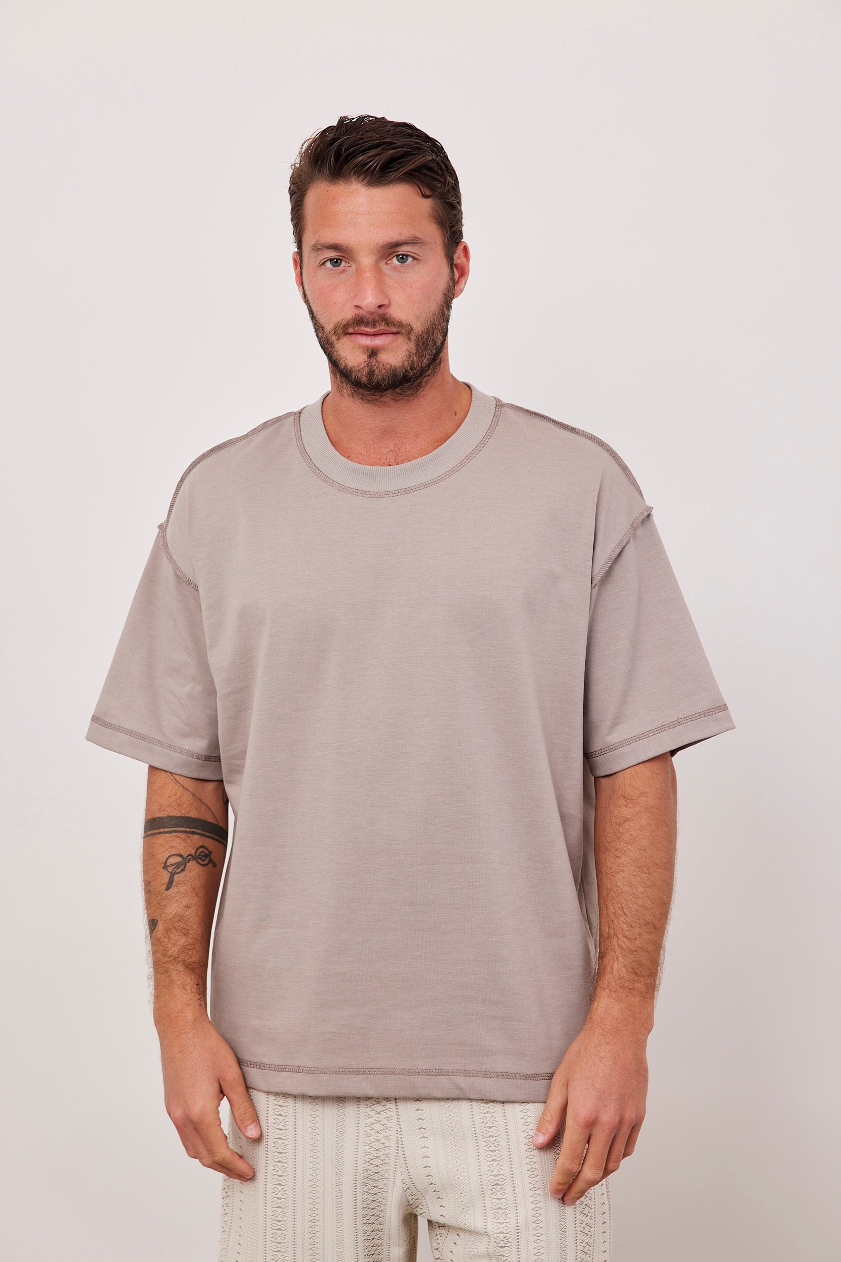 טישירט אוברסייז תיפורים