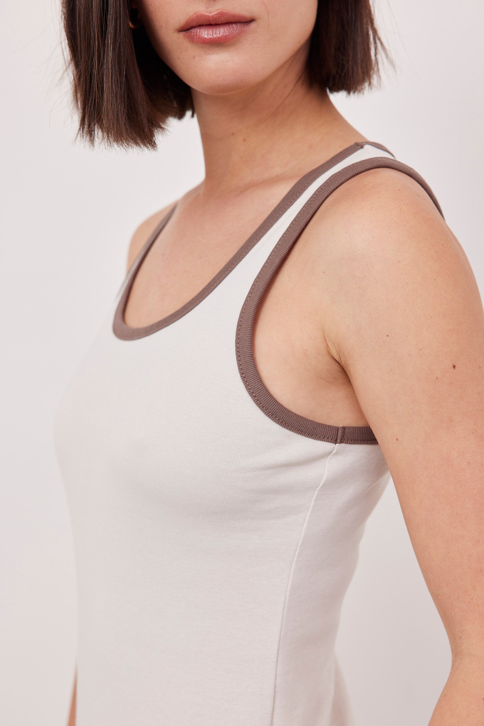 גופייה בשילוב צבעים