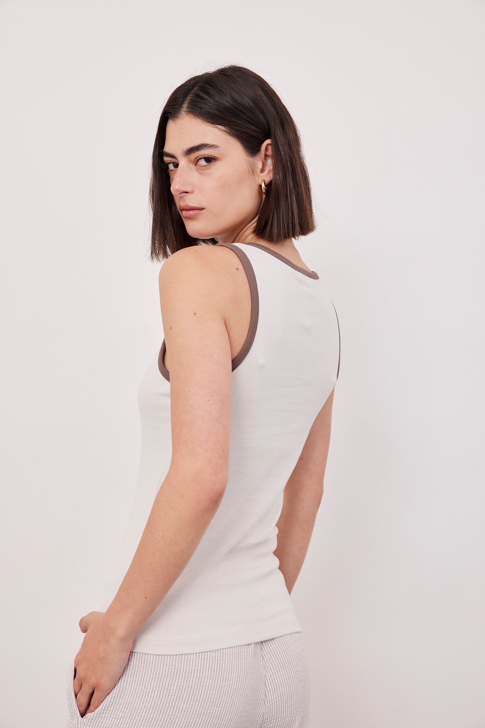 גופייה בשילוב צבעים