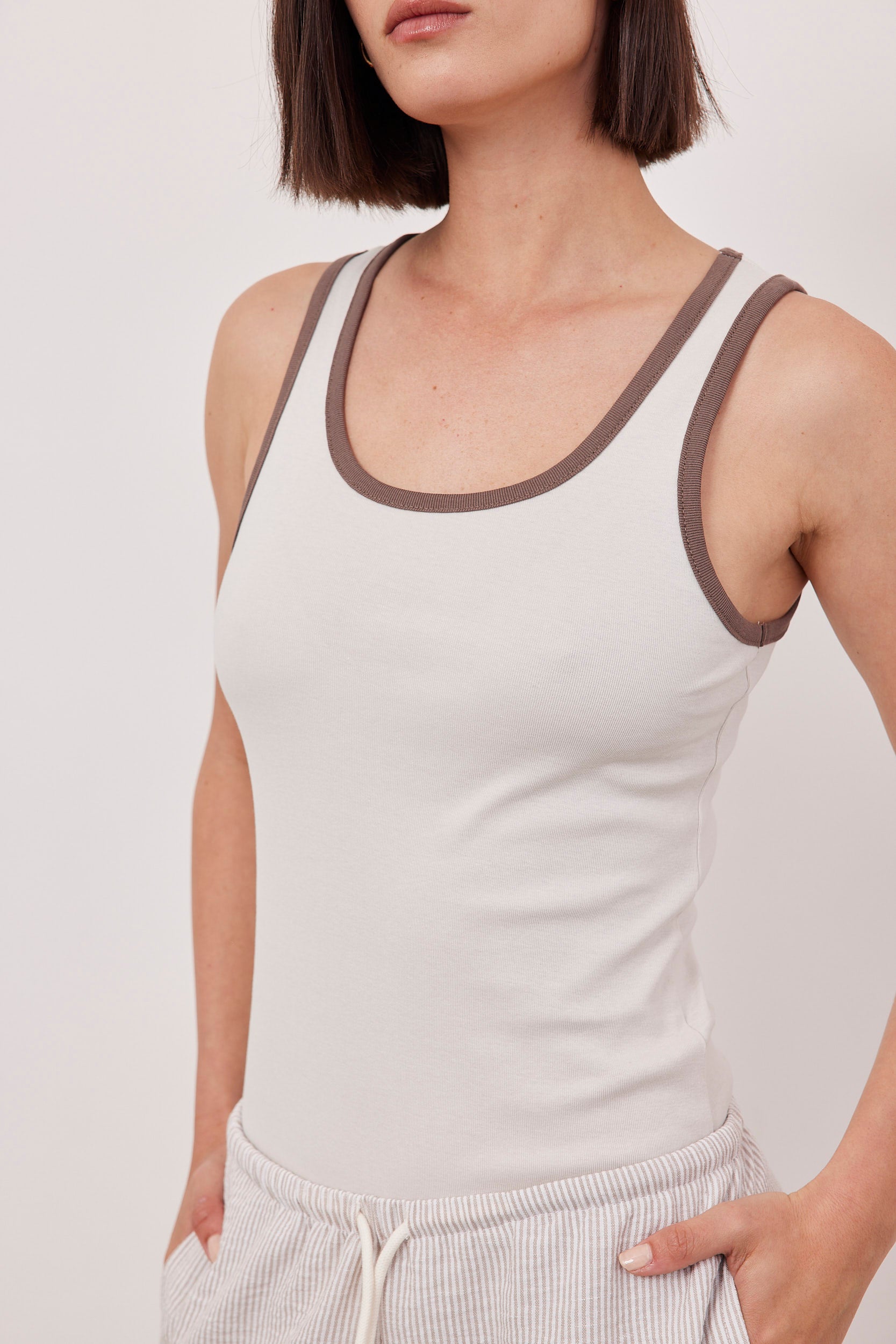 גופייה בשילוב צבעים