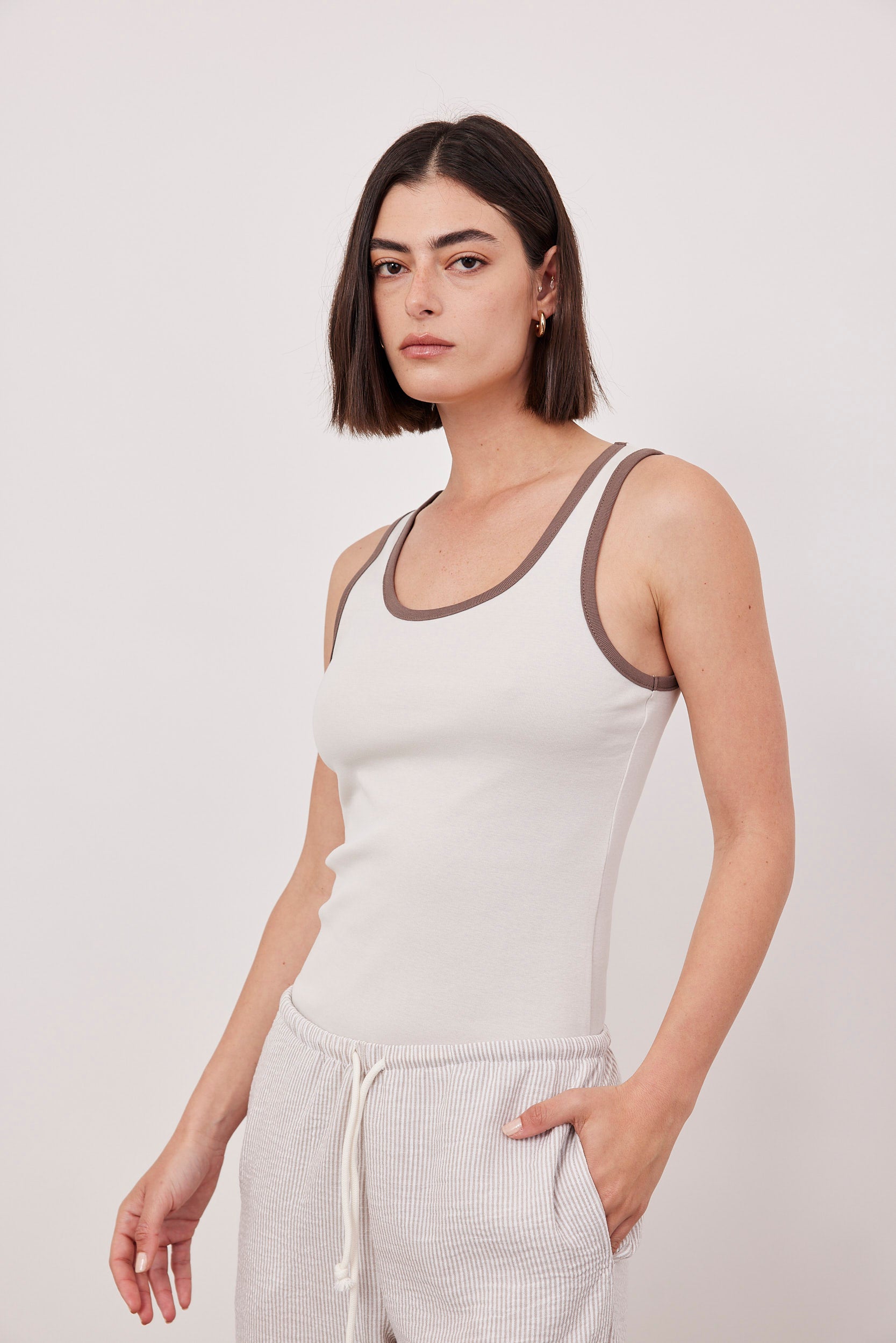 גופייה בשילוב צבעים