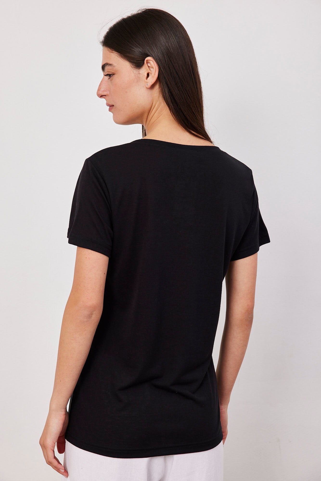 טישרט מבד רך מחשוף עגול - ITAY BRANDS