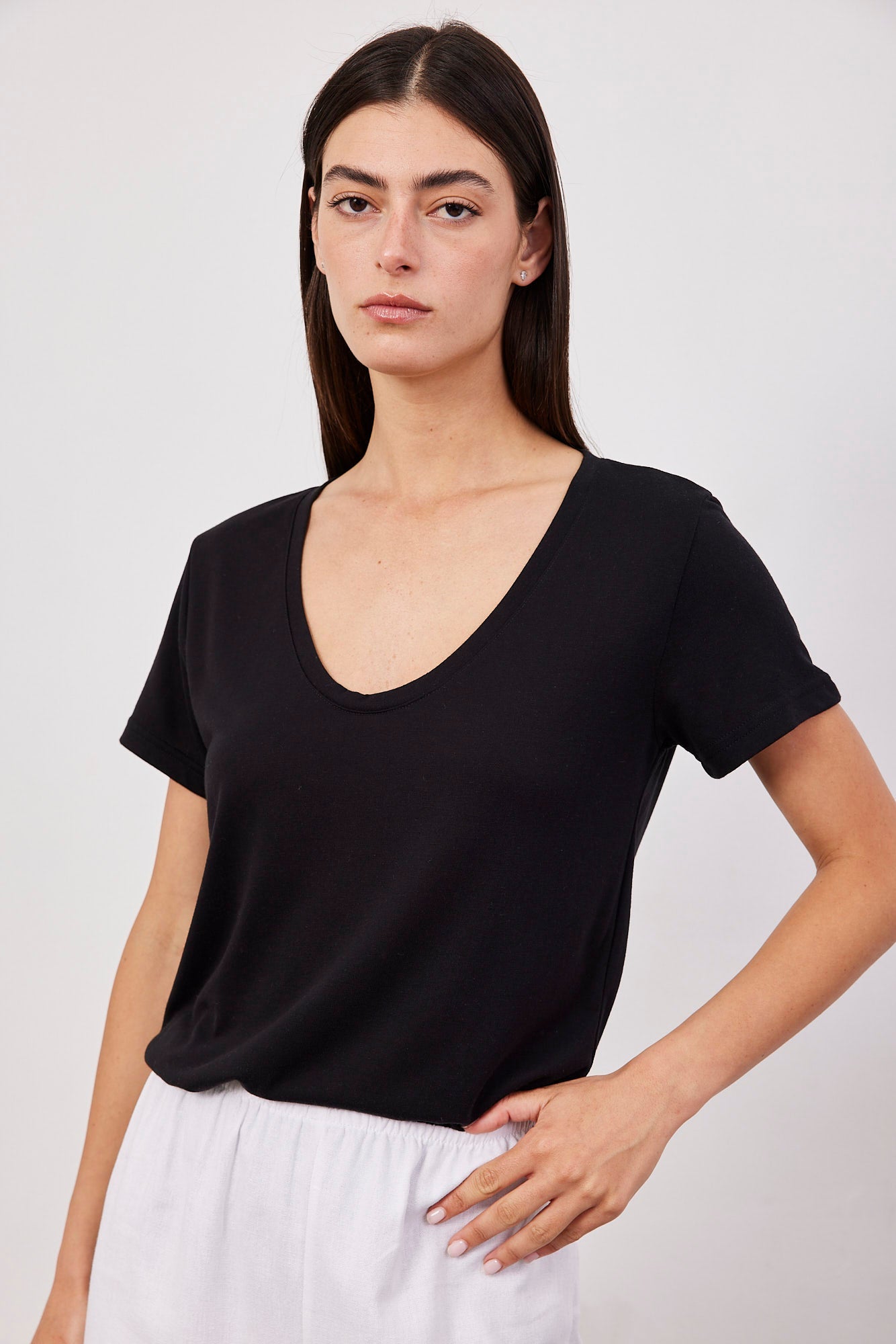 טישרט מבד רך מחשוף עגול - ITAY BRANDS