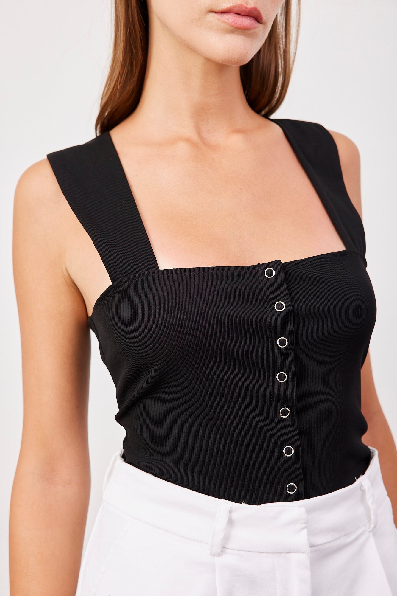 גופייה מחטבת עם כפתורים - ITAY BRANDS