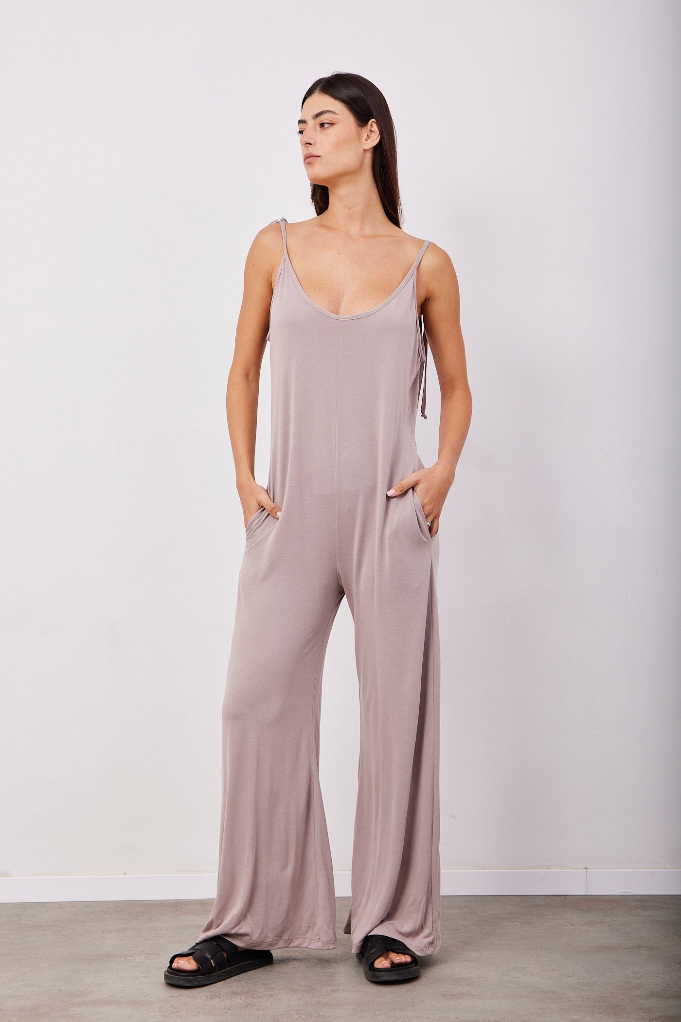 אוברול ארוך עם כתפיות נקשרות - ITAY BRANDS