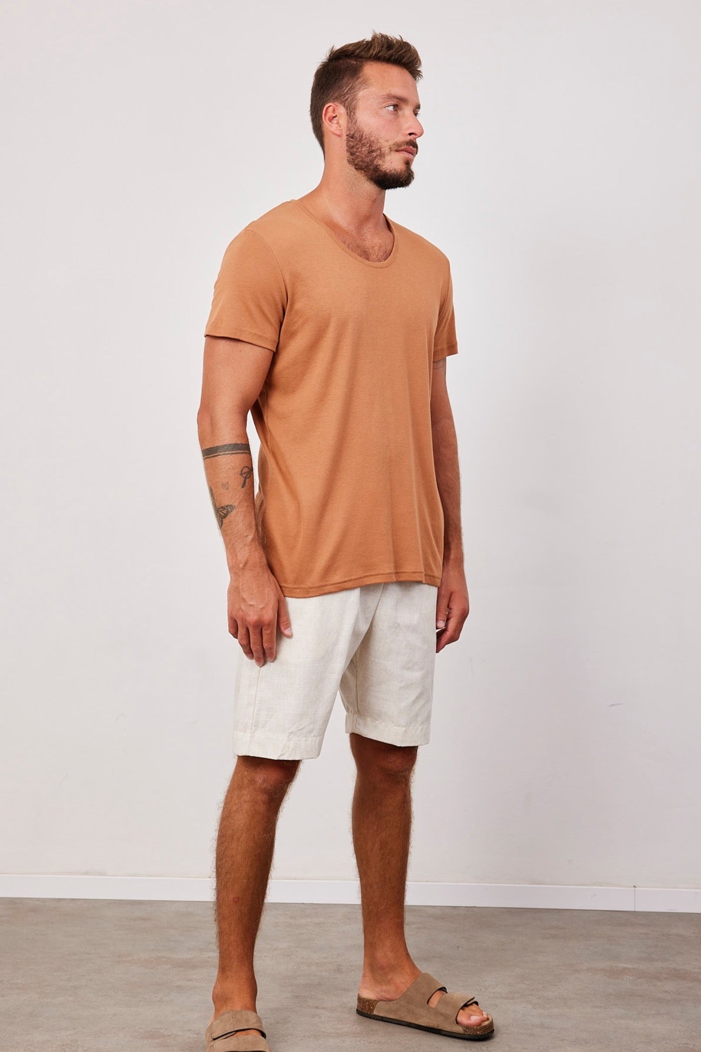 טי-שרט מבד רך במפתח עגול - ITAY BRANDS