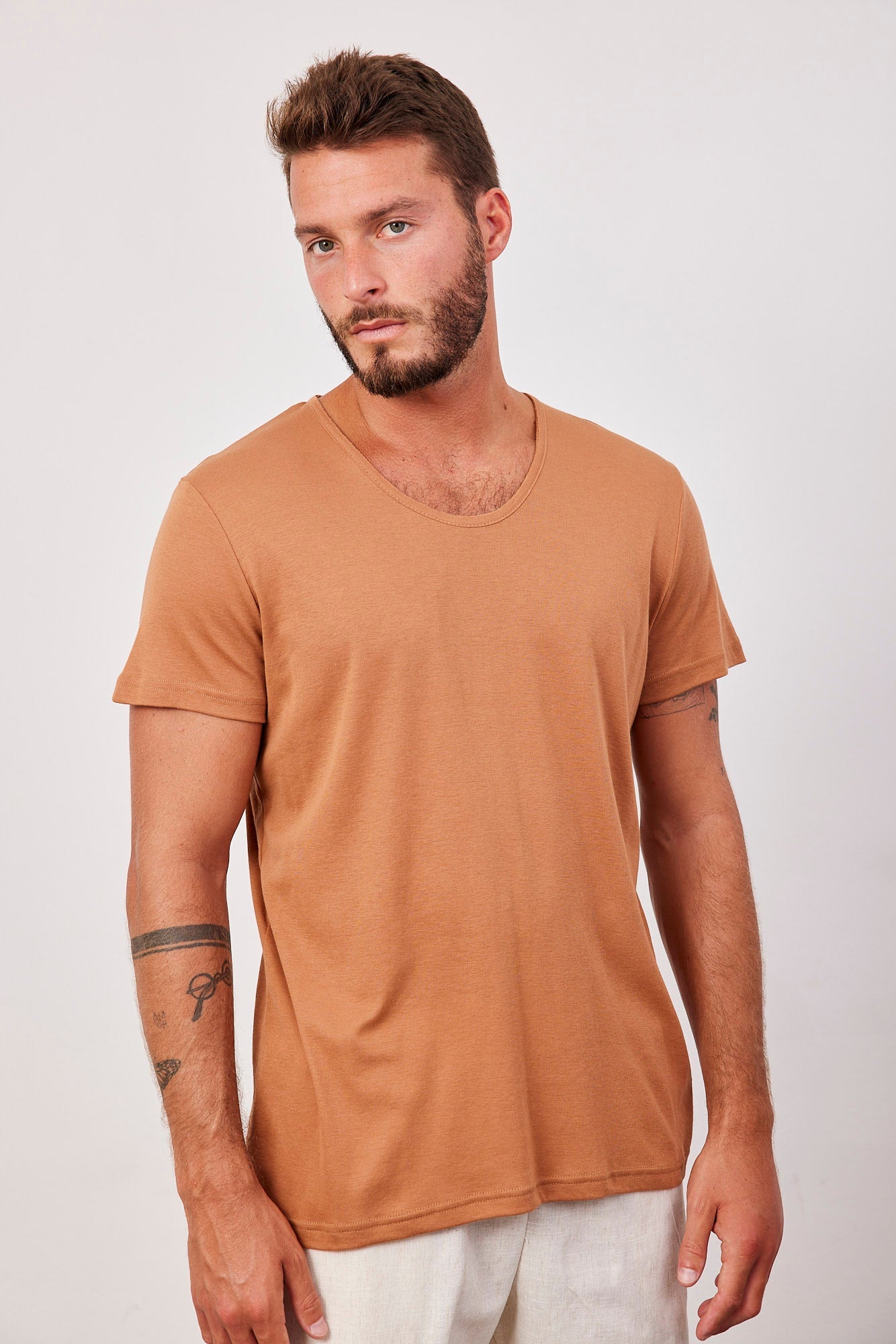 טי-שרט מבד רך במפתח עגול - ITAY BRANDS