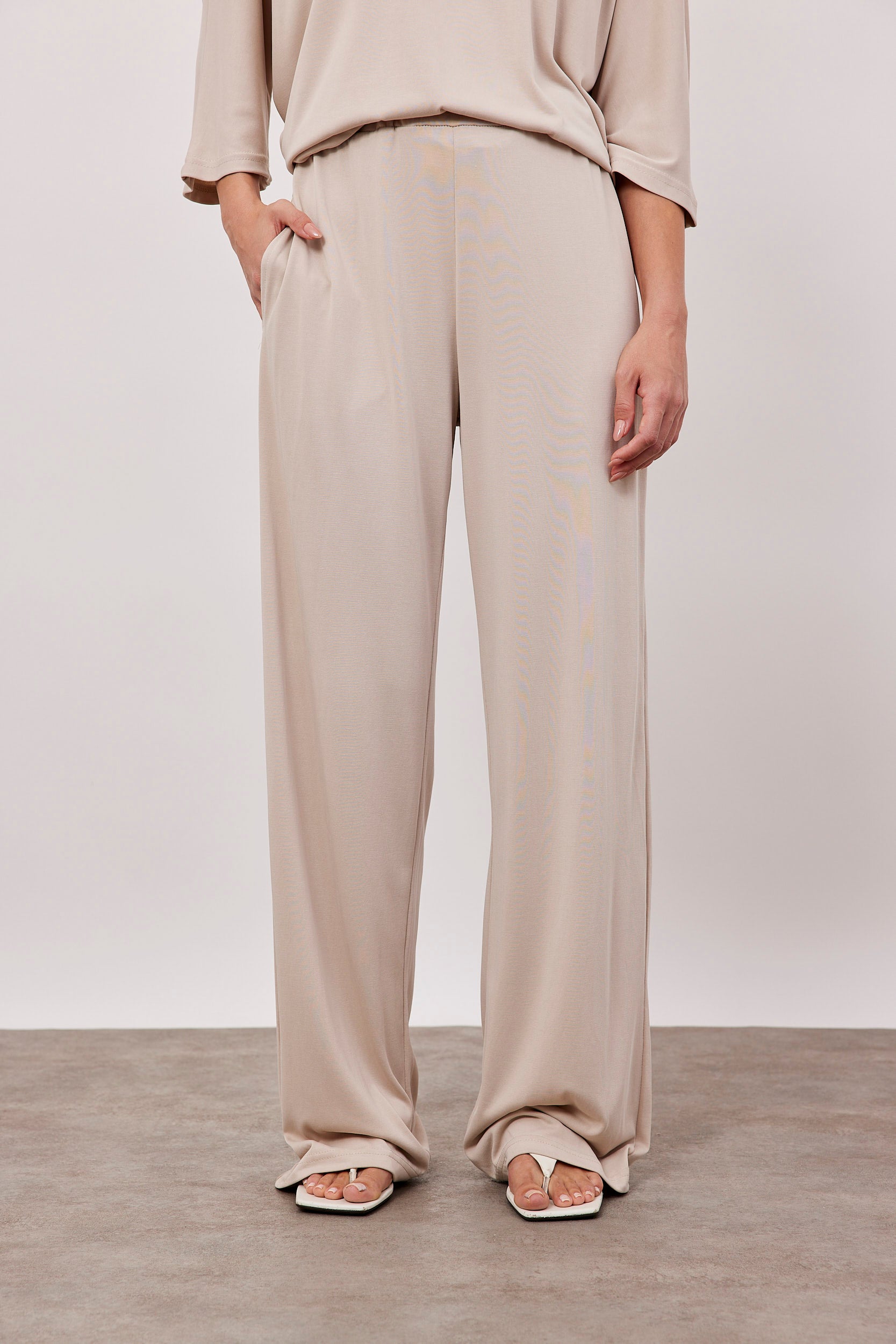 מכנסי סריג מבד מודל