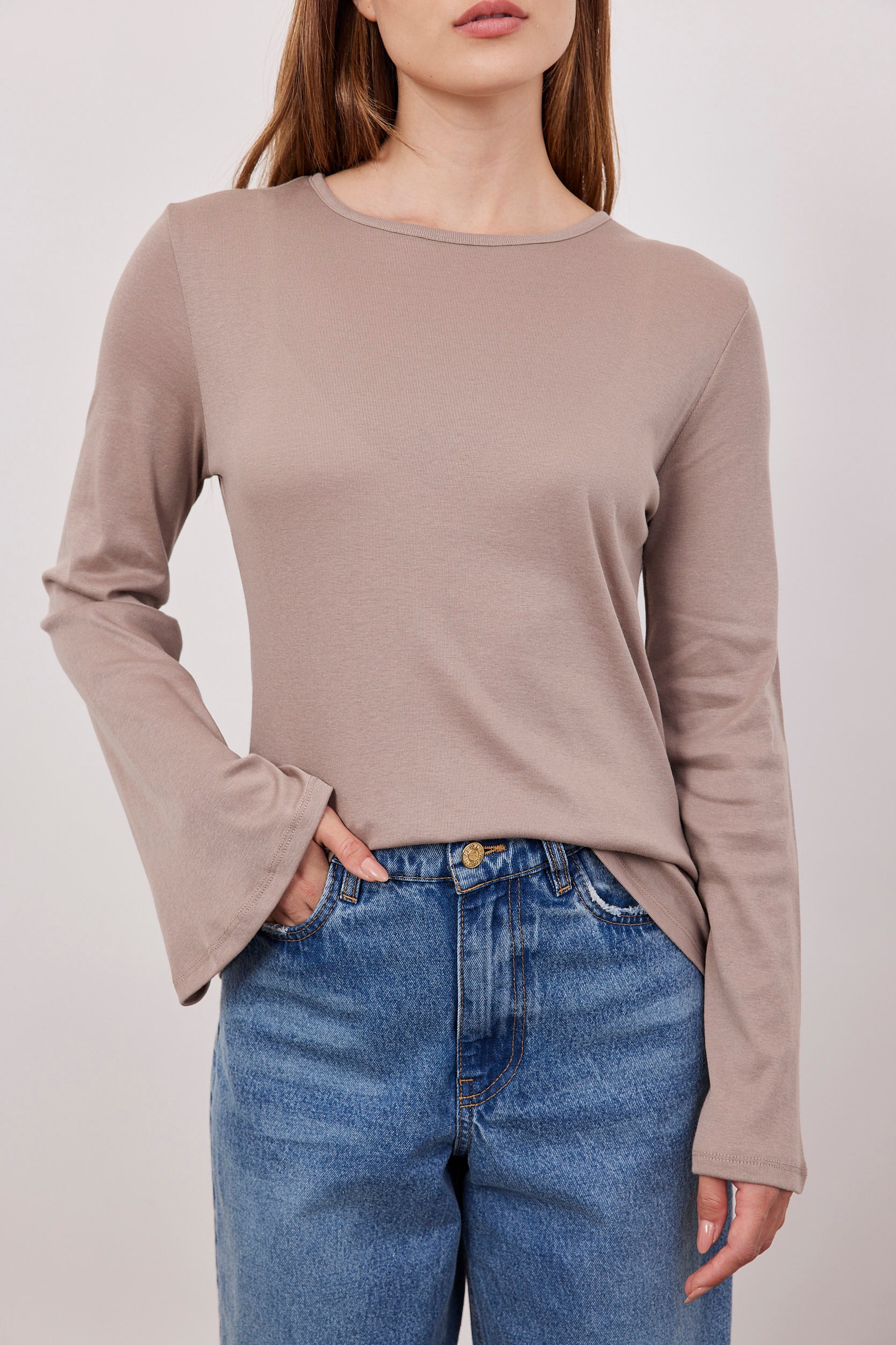 חולצה ארוכה שרוולים מתרחבים