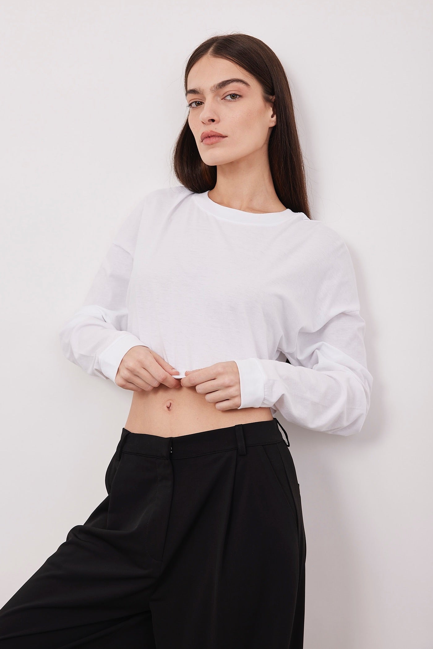 חולצת קרופ ארוכה בסיומת פרומה