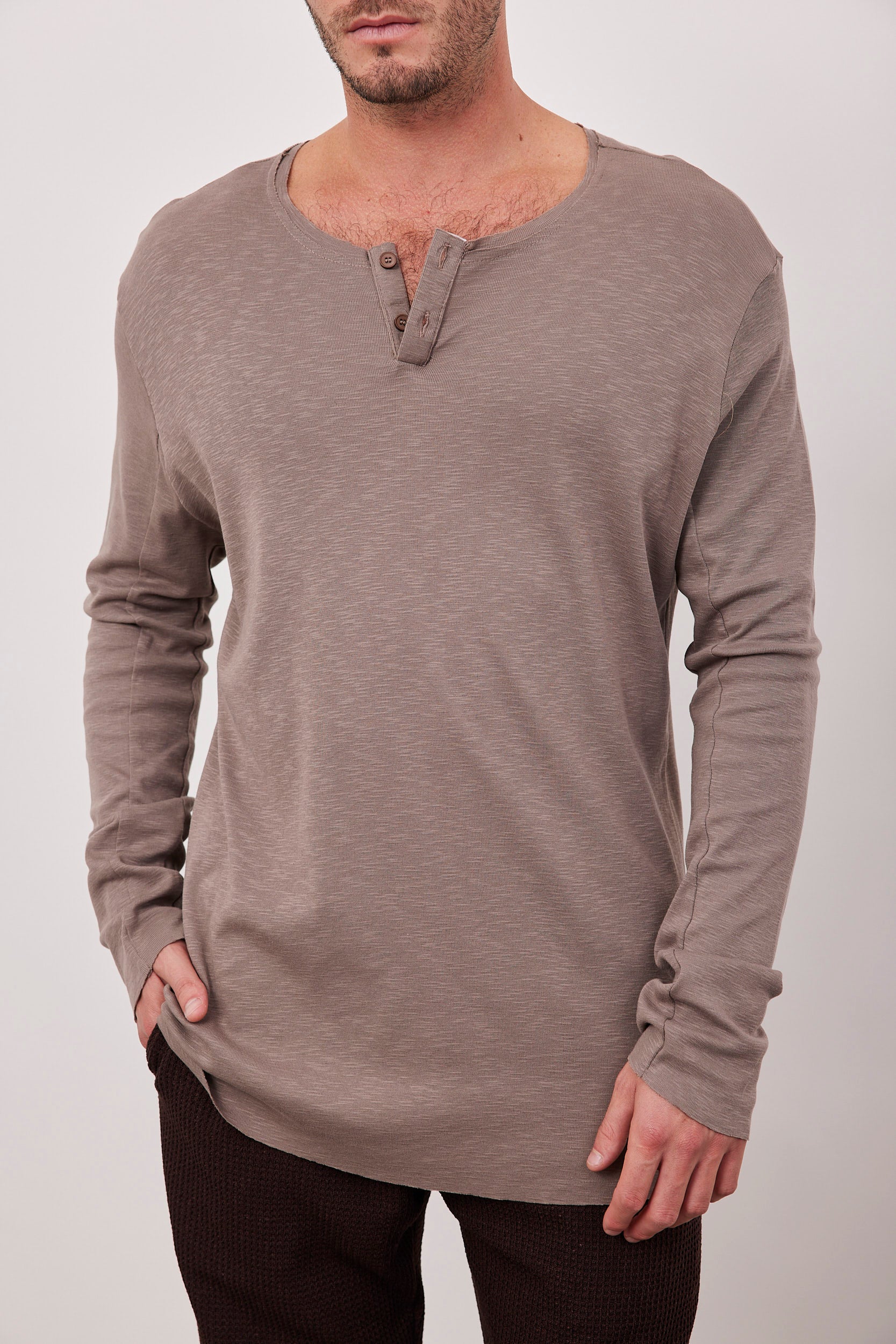 חולצה ארוכה בשילוב כפתורים