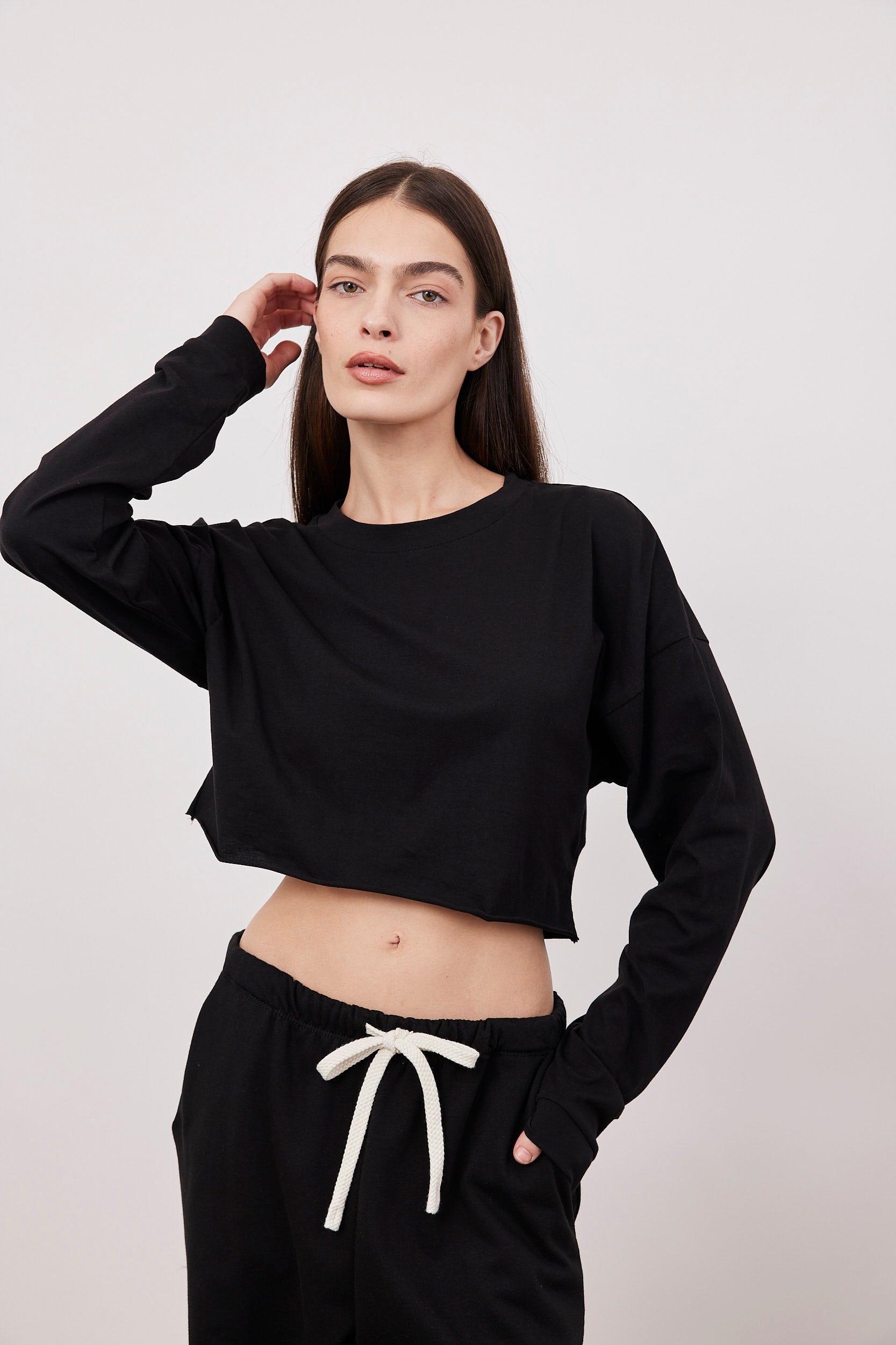 חולצת קרופ ארוכה בסיומת פרומה