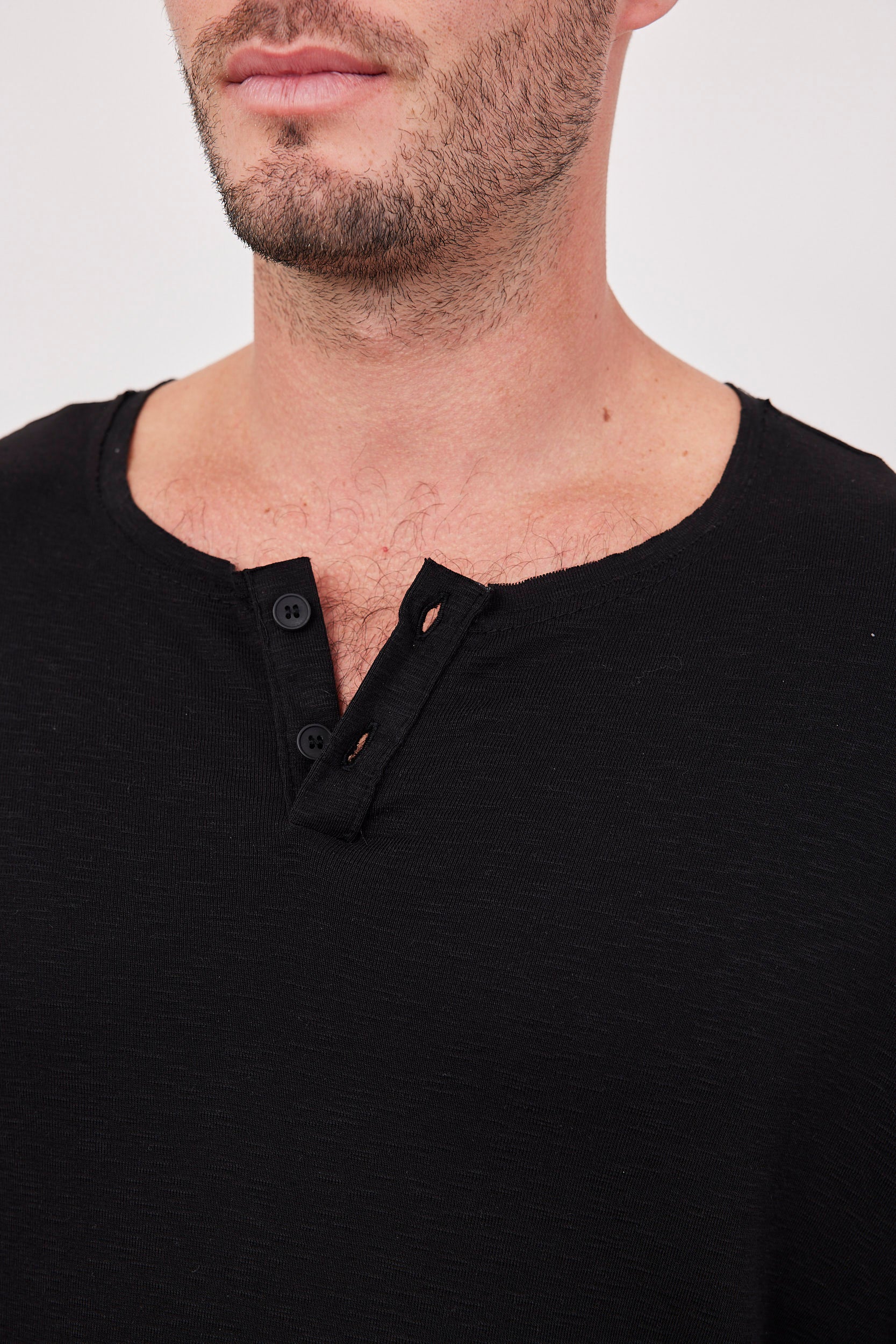 חולצה ארוכה בשילוב כפתורים