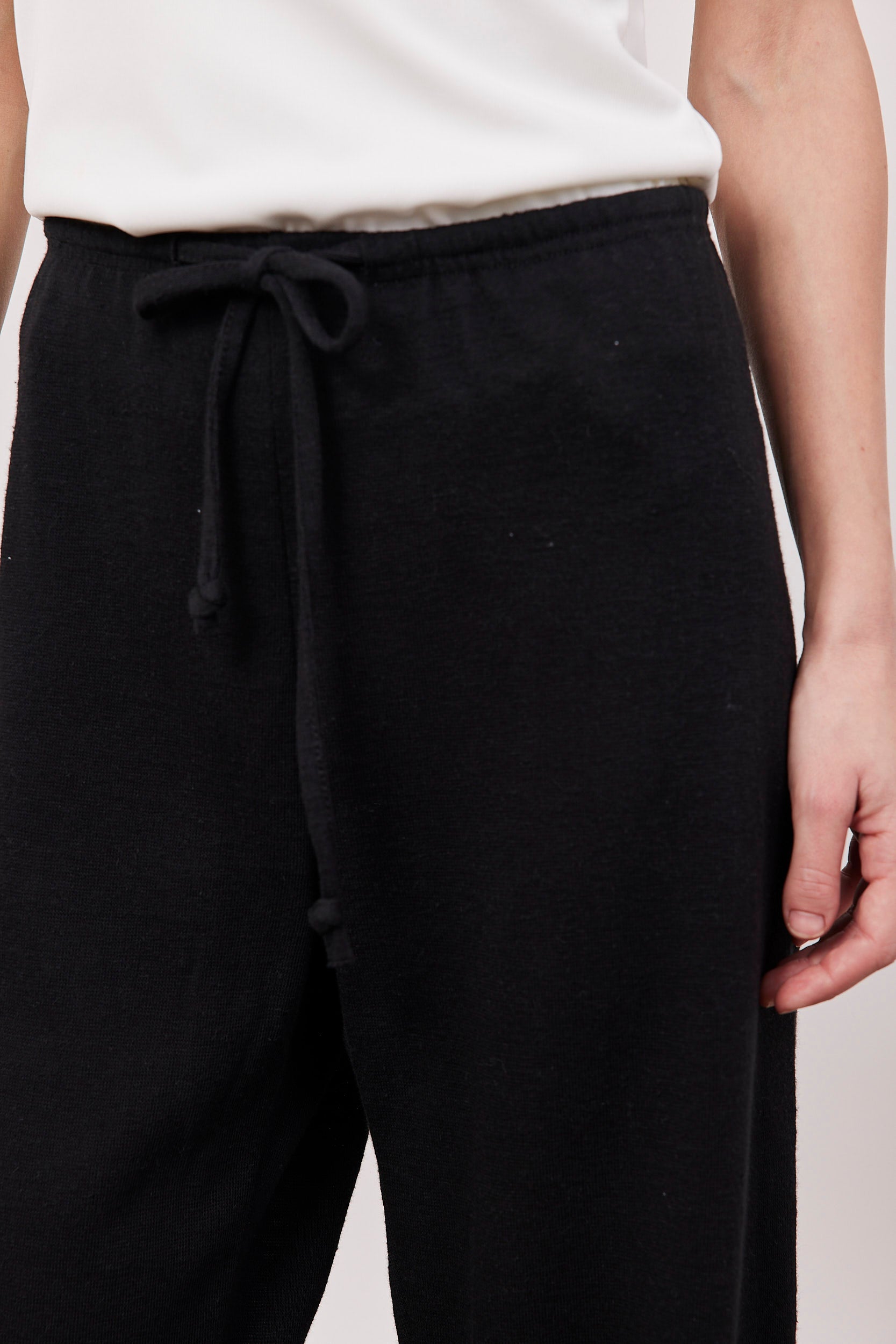 מכנסיים ארוכים במראה פשתן