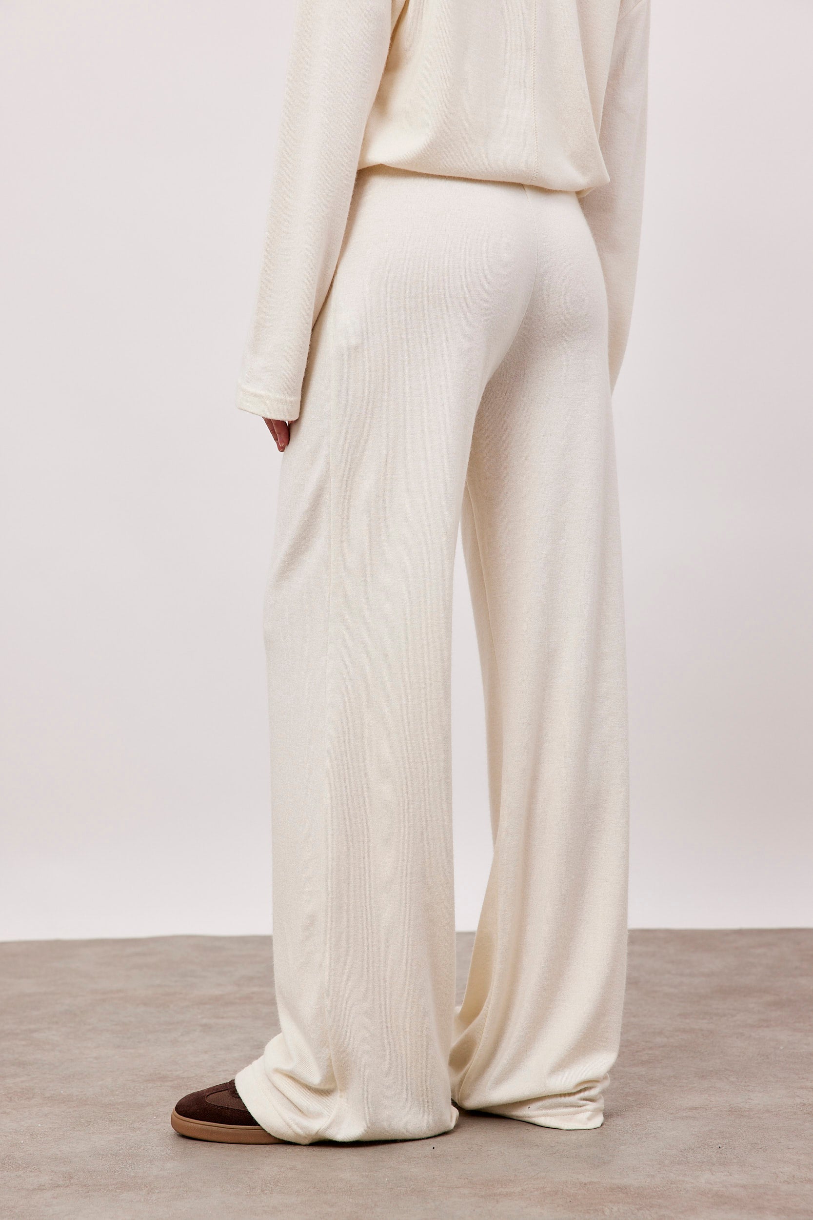 מכנסי סריג ארוכים עם גומי