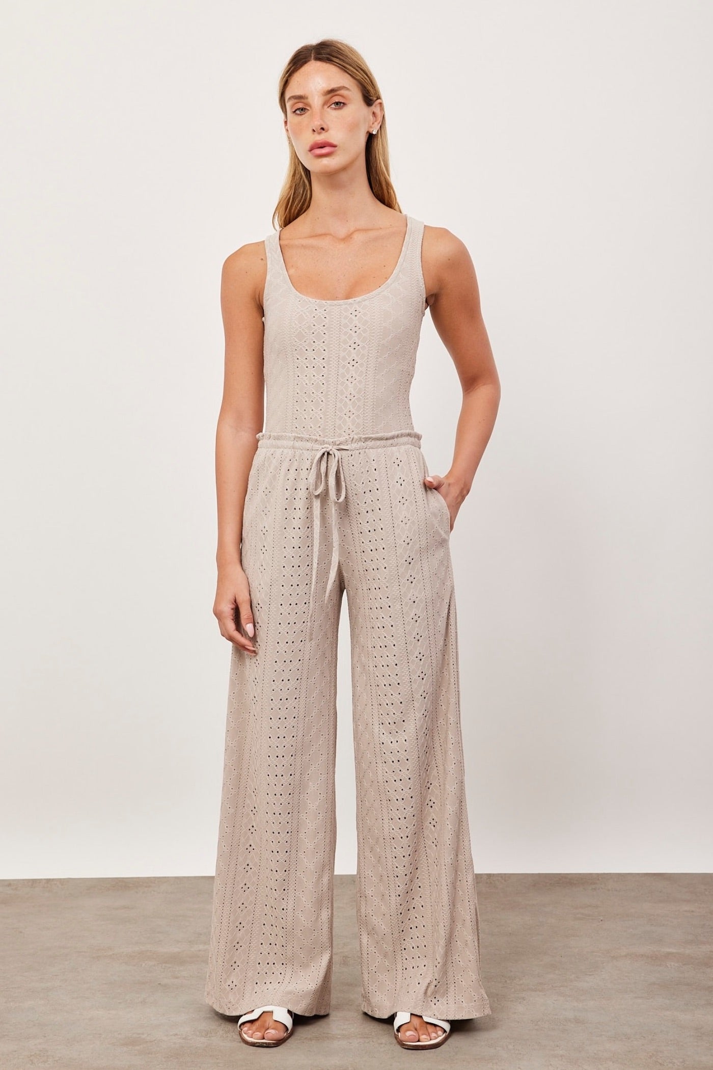 מכנסיים נשפכים במראה תחרה - ITAY BRANDS