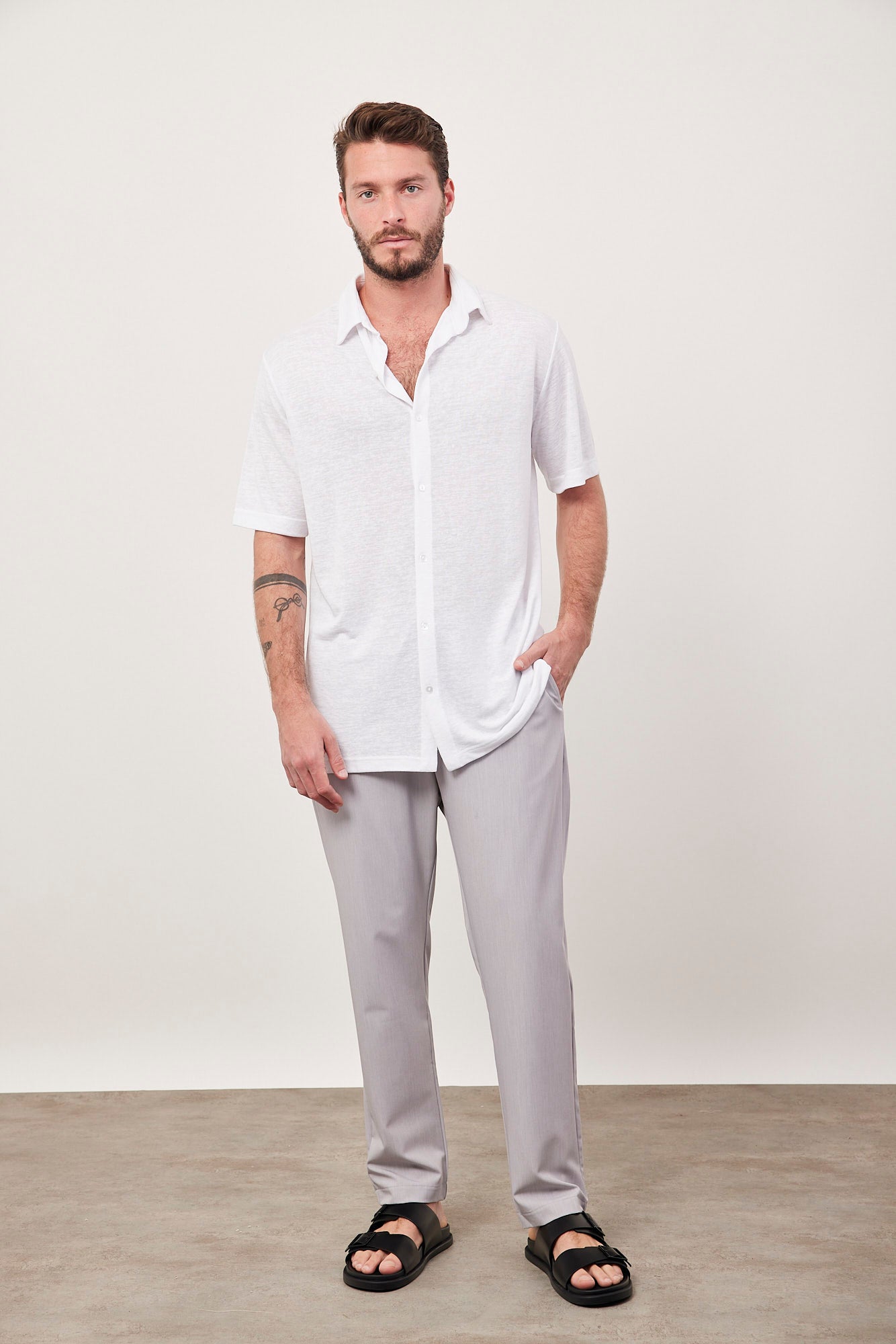 מכנסיים במראה מחוייט עם גומי במות - ITAY BRANDS