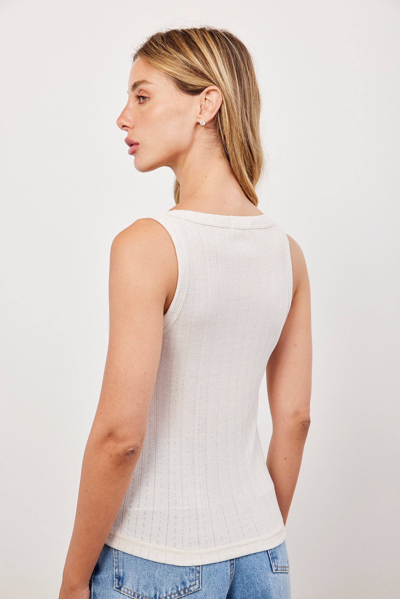 גופיית פוינטל צמודה - ITAY BRANDS