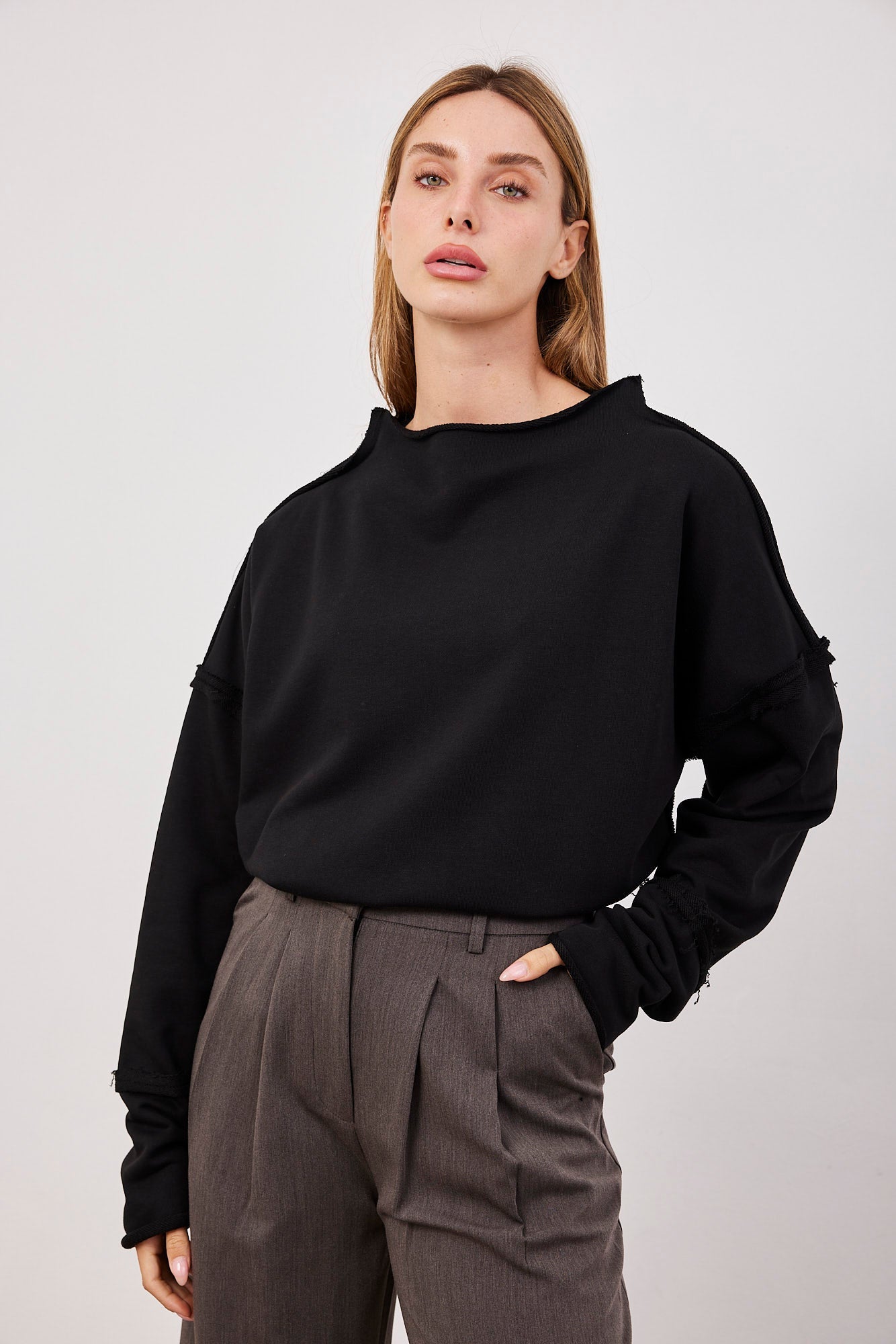 סווטשרט אוברסייז עם תיפורים בולטים - ITAY BRANDS