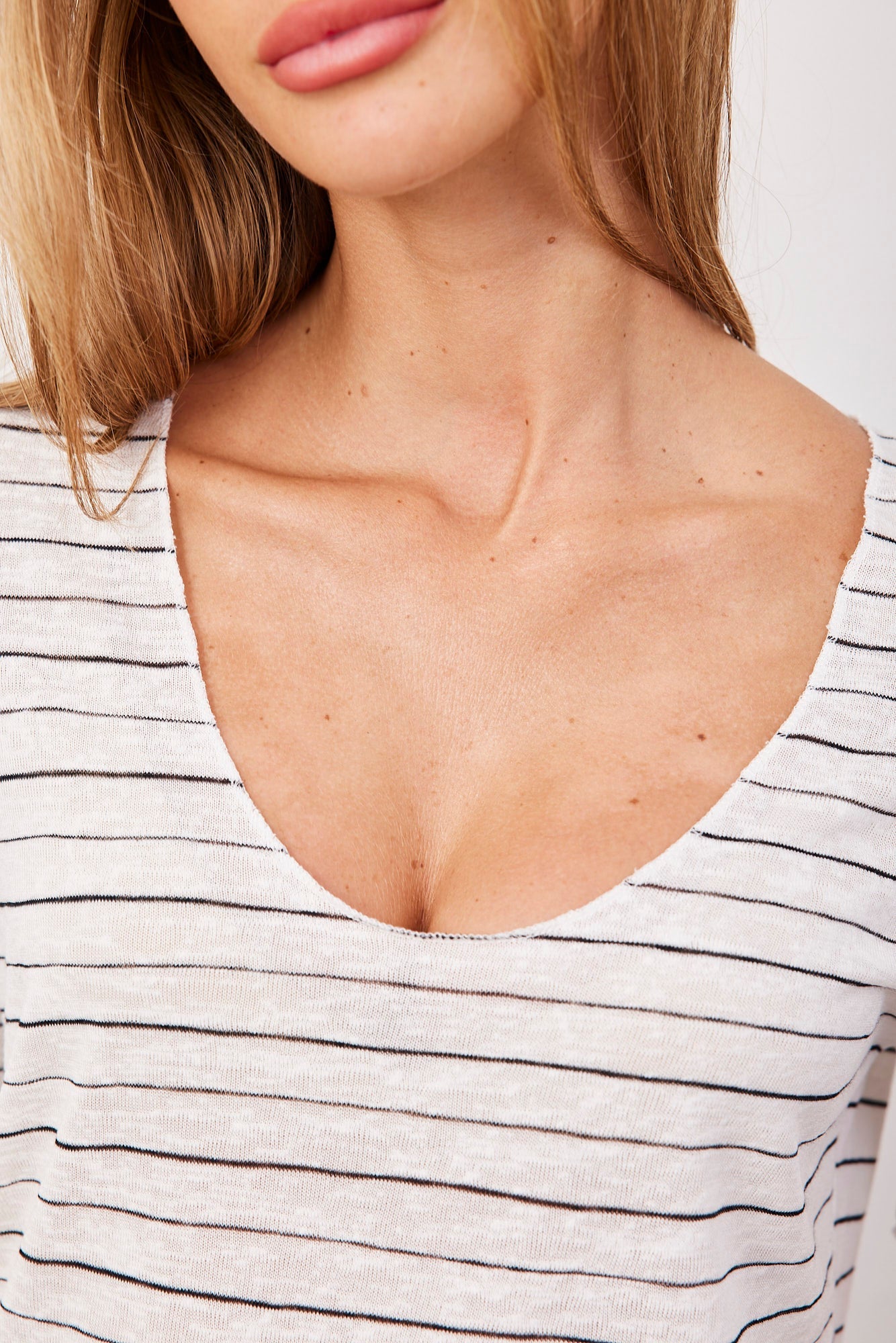 טי-שרט פסים מחשוף עגול - ITAY BRANDS