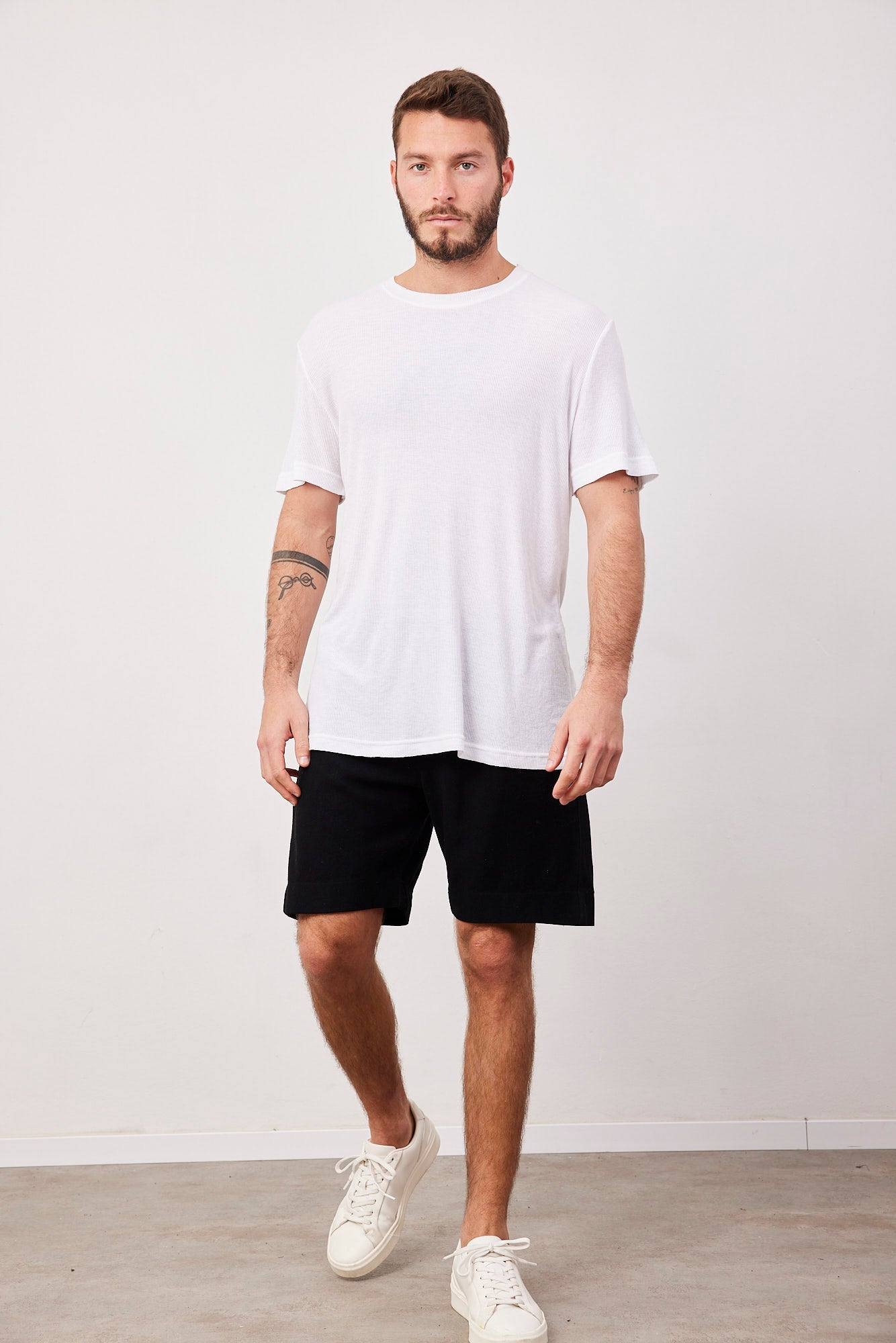 שורטס בשילוב פשתן - ITAY BRANDS